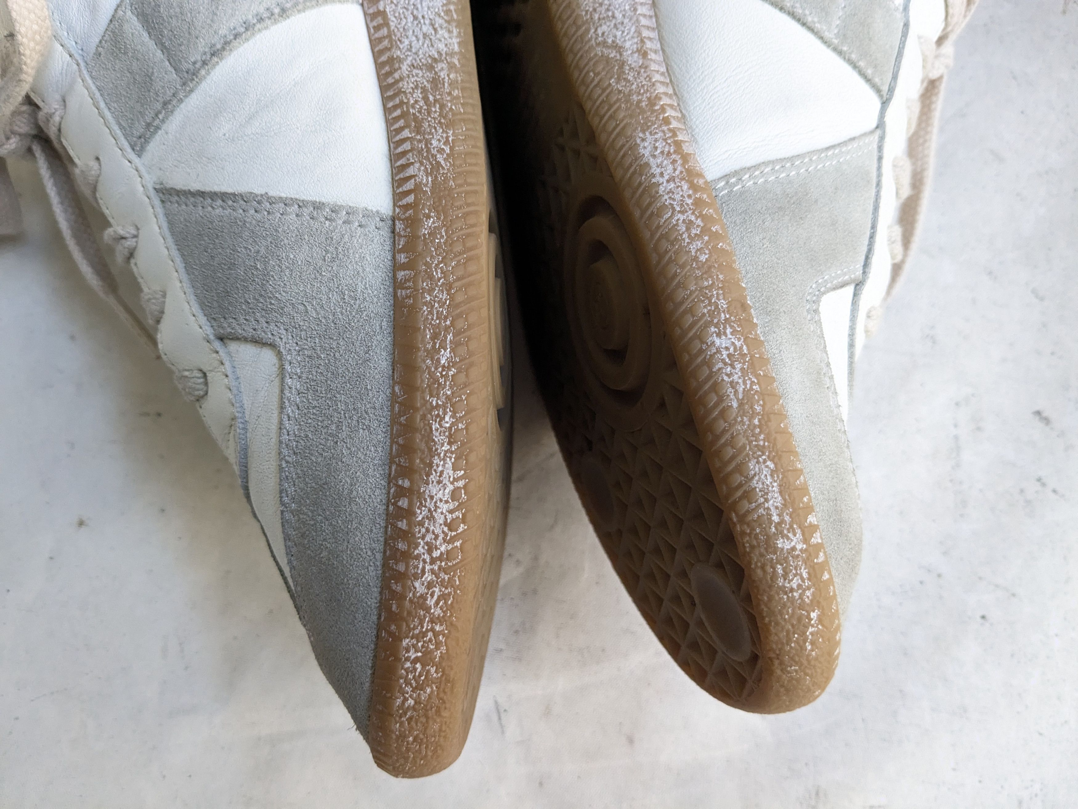 Maison Margiela Maison Margiela GAT Replicas 9 42 White Gray Painted Size US 9 / EU 42 - 10 Thumbnail