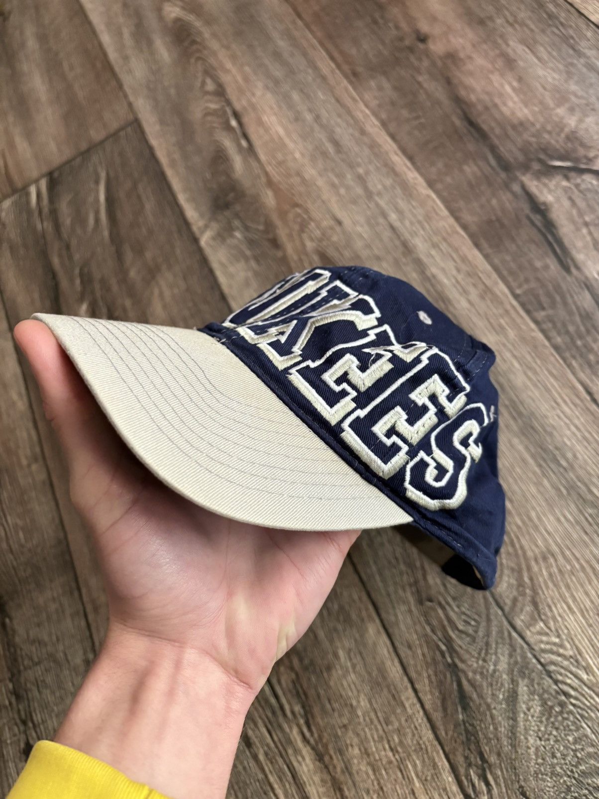 MLB × New York Yankees × Vintage Vintage 90s New York Yankees Embroider Logo Baseball Cap Hat Size ONE SIZE - 4 Thumbnail