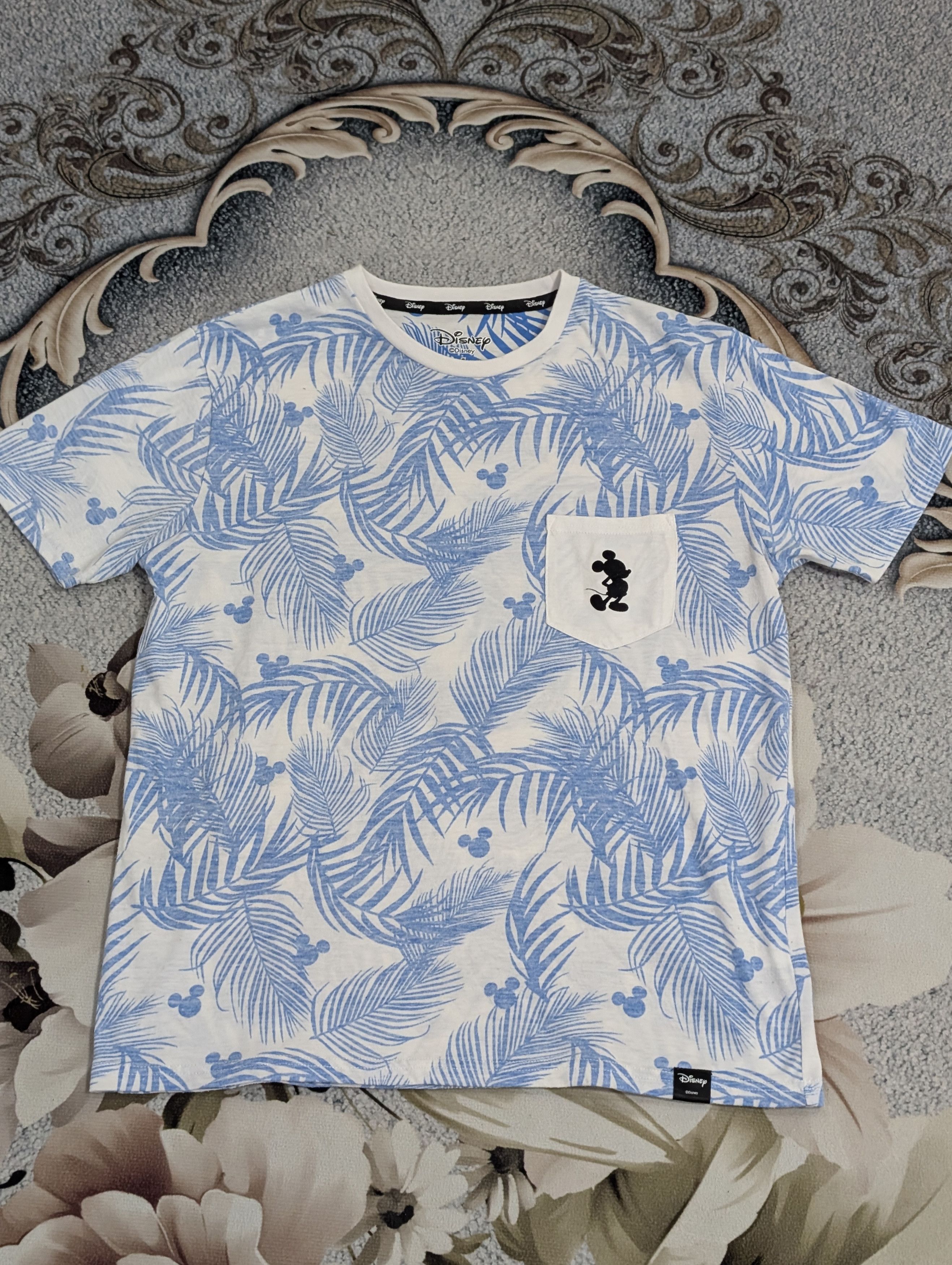 Disney Overprint DISNEY Size US M / EU 48-50 / 2 - 1 Thumbnail