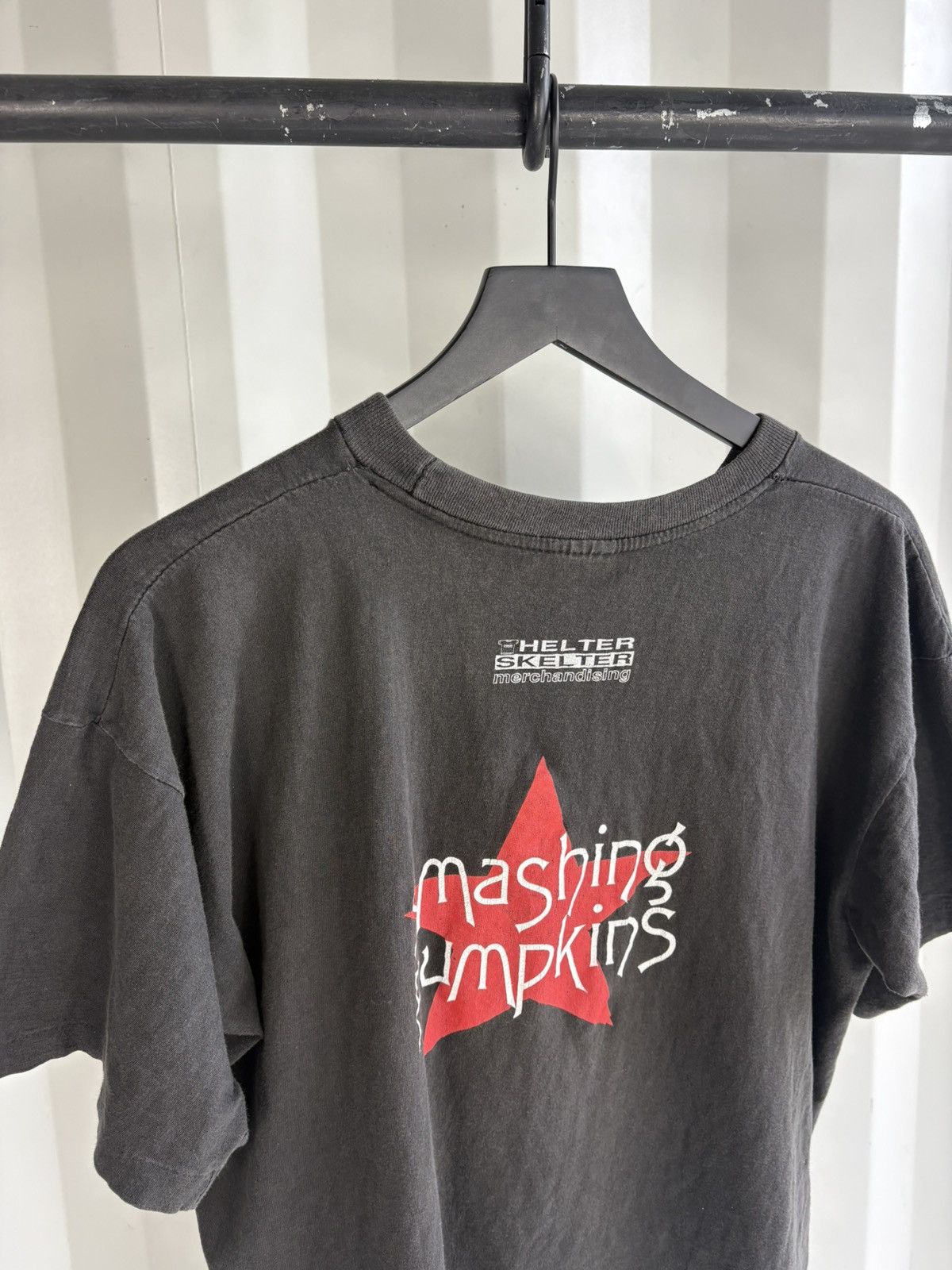Band Tees Thrashed The Smashing Pumpkins Faded Distressed Shirt GRUNGE Size US XL / EU 56 / 4 - 4 Thumbnail