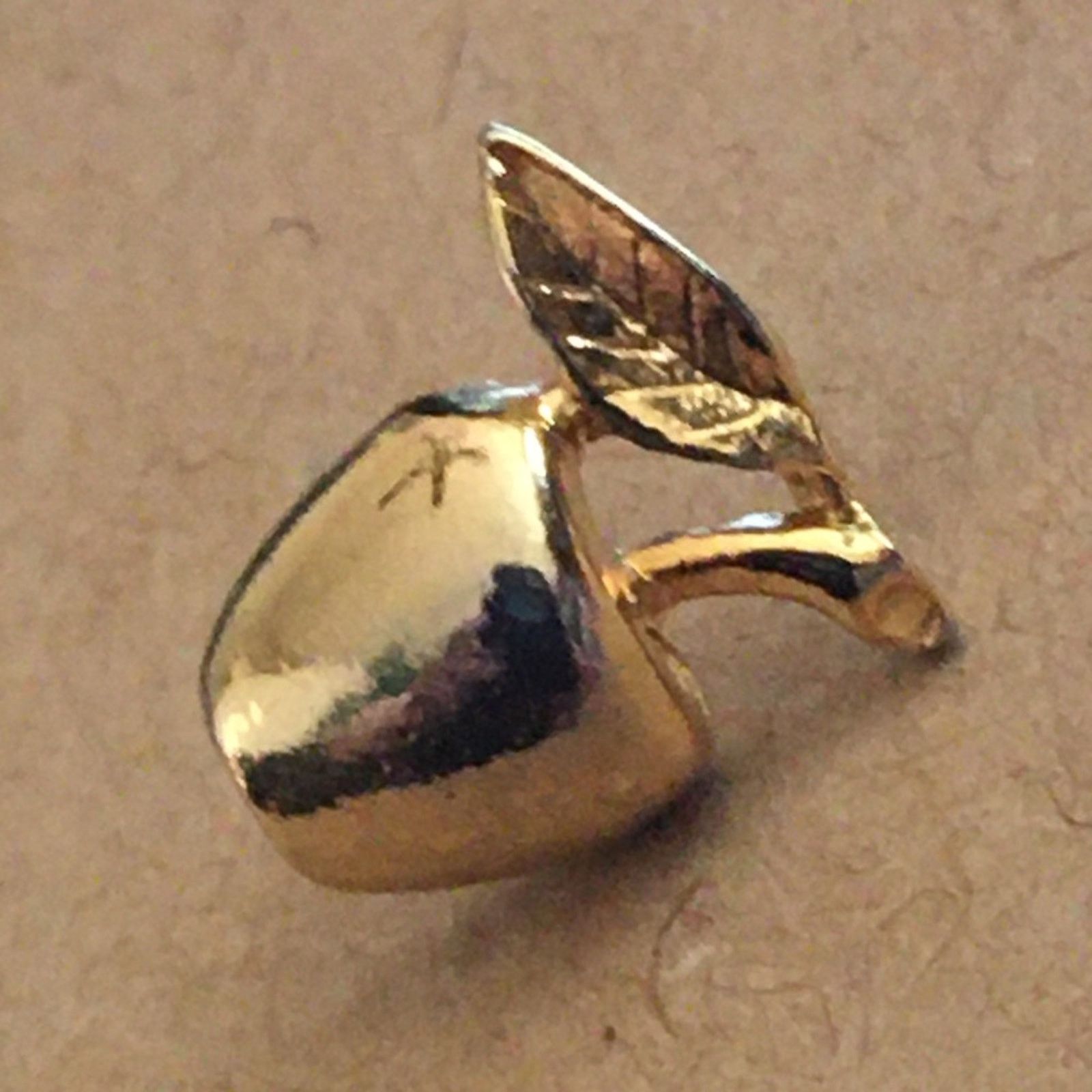 Vintage Vintage gold tone apple tac pin tie pin Size ONE SIZE - 1 Thumbnail