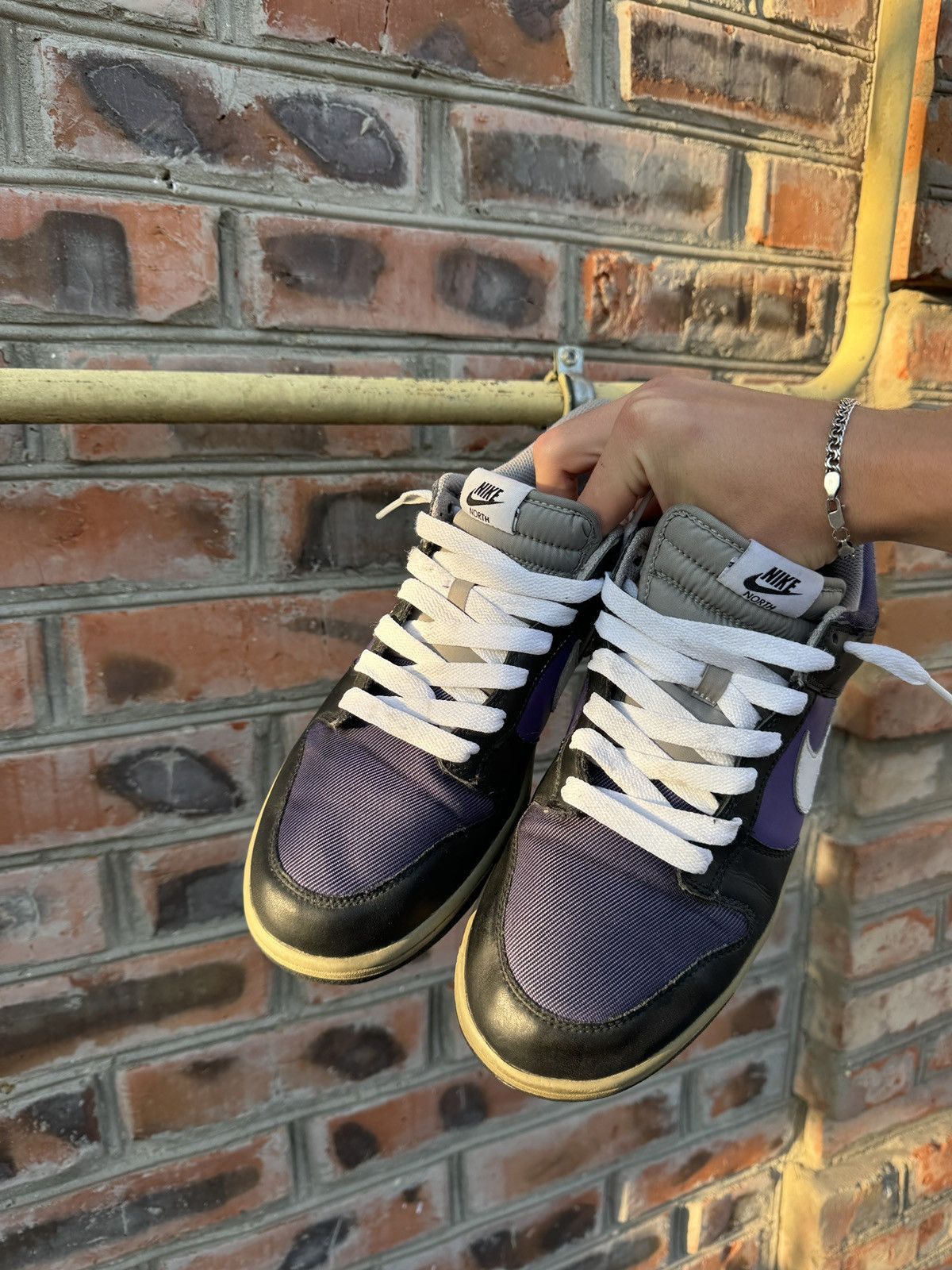 Nike × Vintage VINTAGE 2009 NIKE DUNK LOW VARSITY PURPLE RARE SHOES Size US 11 / EU 44 - 2 Thumbnail