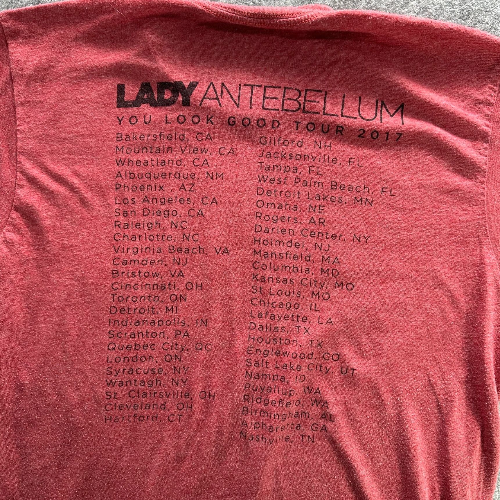 Vintage Lady Antebellum Shirt Large Red Tour 2017 Band Concert Tee Mens Size US L / EU 52-54 / 3 - 5 Thumbnail