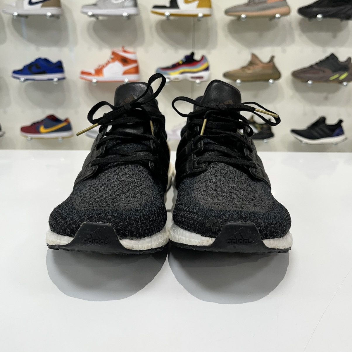 Adidas Adidas Ultra Boost 2.0 Gold Medal Size US 11 / EU 44 - 9 Thumbnail
