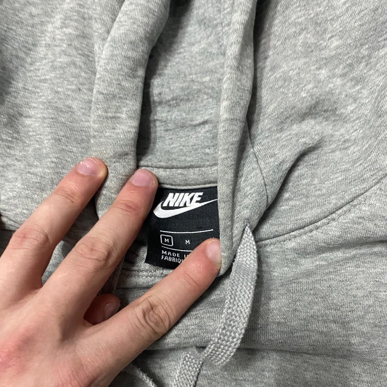 Nike Grey Nike hoodie with a relaxed fit #loungewear Size US M / EU 48-50 / 2 - 3 Thumbnail