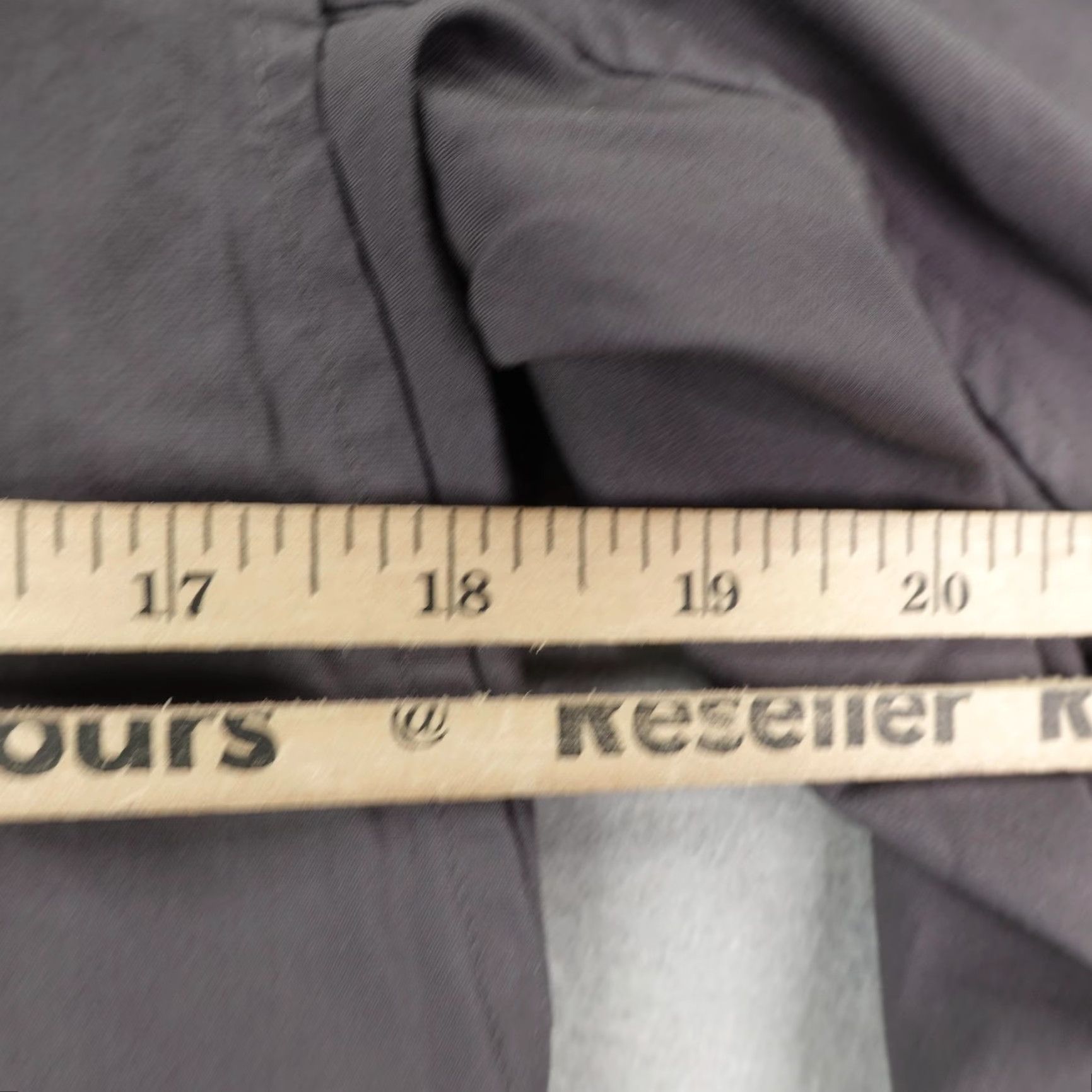 Lululemon Lululemon Men’s Shirt Medium Gray Performance Button Up Long Sleeve Casual Workwear Size US M / EU 48-50 / 2 - 5 Thumbnail