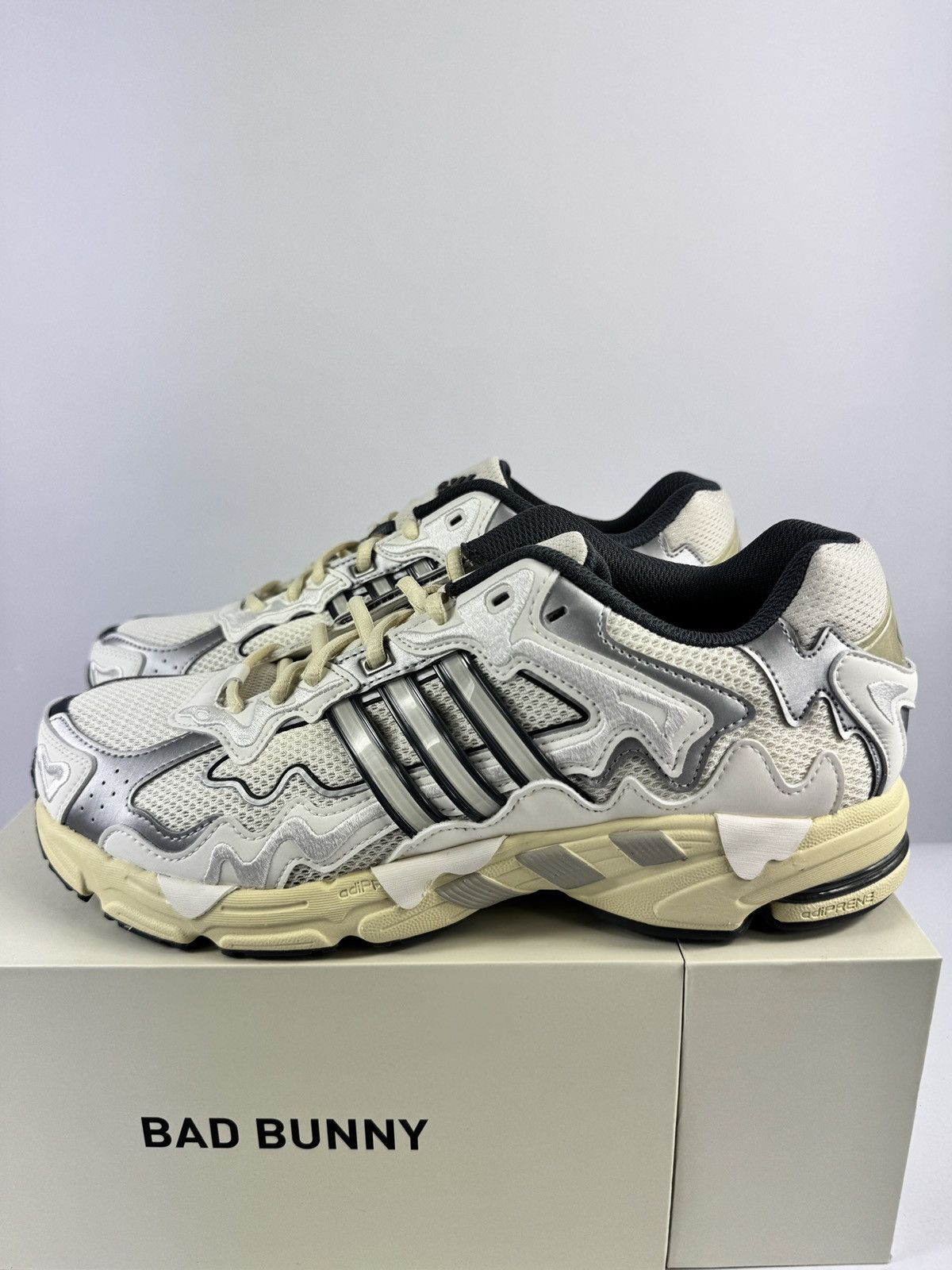 Adidas x BAD BUNNY RESPONSE CL SNEAKERS Size US 10 / EU 43 - 5 Thumbnail