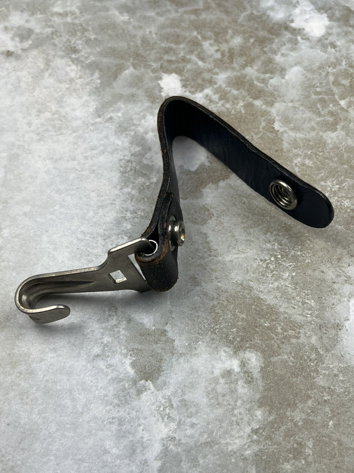 Undercover AW03 Undercover Distressed Leather Belt Loop Key Hook Ring Size ONE SIZE - 6 Thumbnail