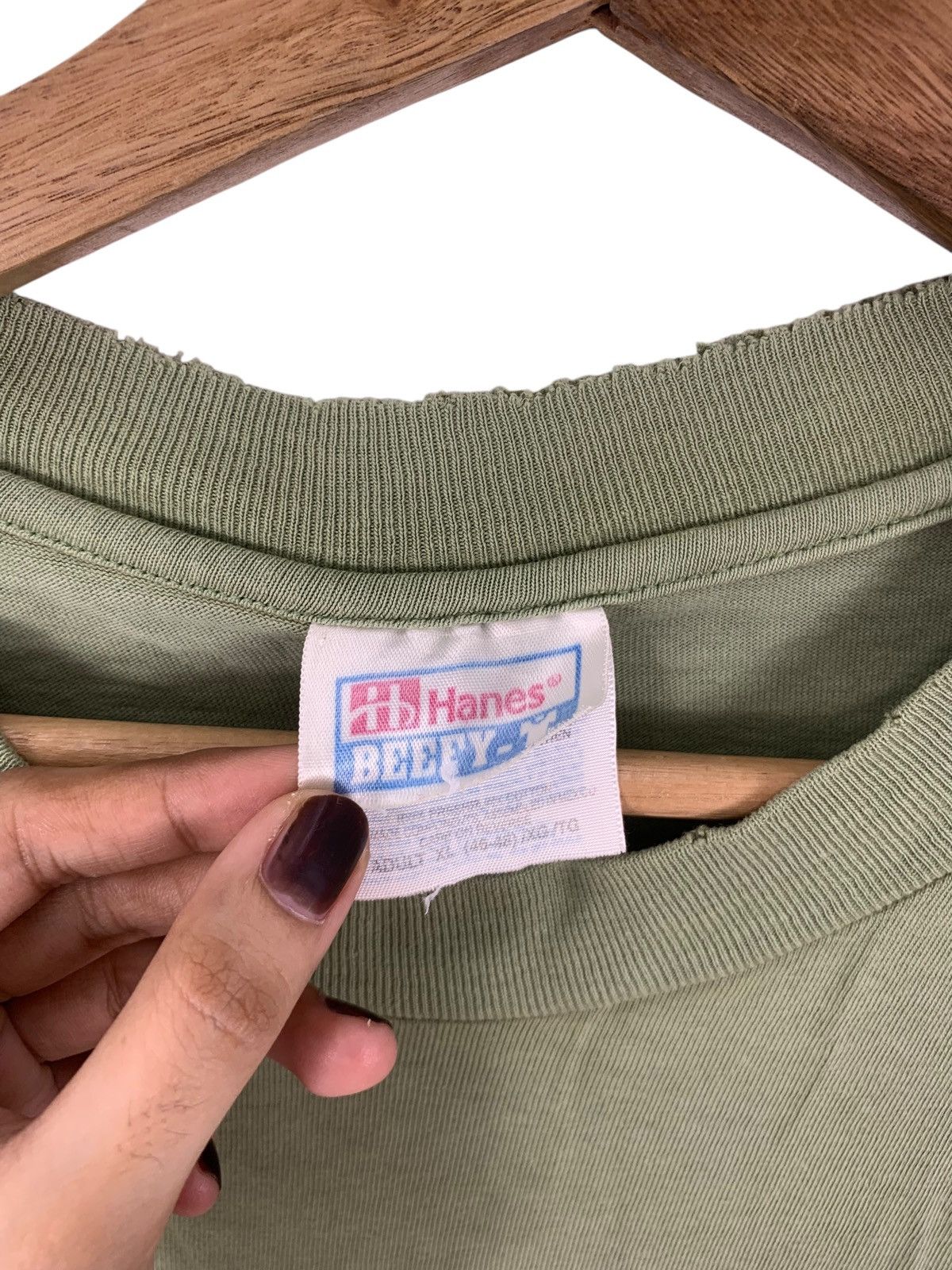 Hanes Vintage HANES HAWAII Y2K 2000 Celebration Thrashed Tee Shirt Size US XL / EU 56 / 4 - 8 Thumbnail