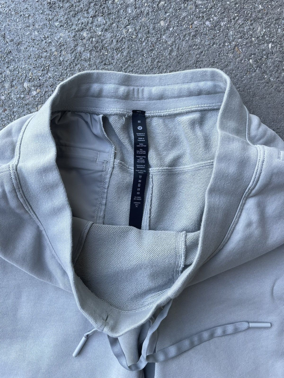 Lululemon Light Gray Lululemon Sweat Shorts Size US 32 / EU 48 - 3 Thumbnail