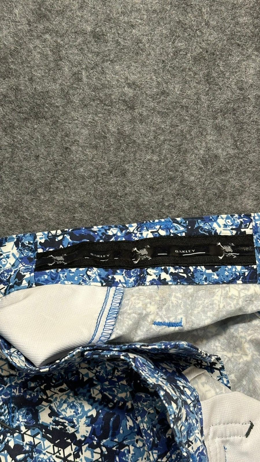 Oakley Oakley men's blue Skull 3D straight-leg golf pants. Size US 34 / EU 50 - 11 Thumbnail
