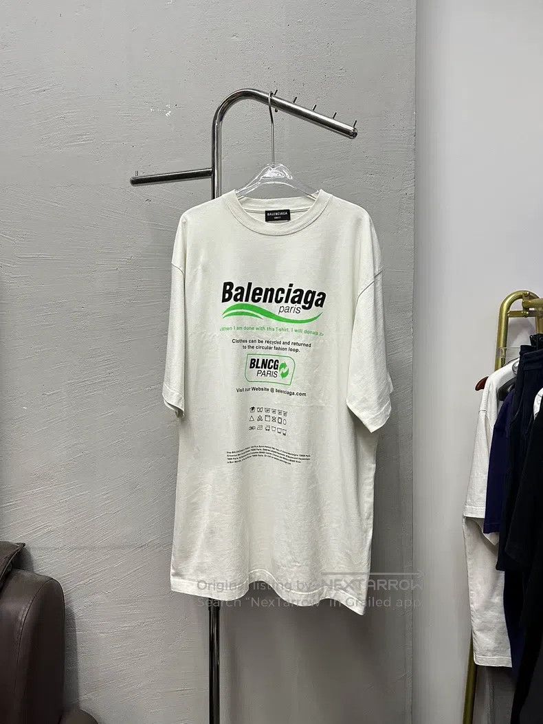 Balenciaga Balenciaga Short-sleeve with eco-logo Size US XXS / EU 40 - 1 Thumbnail