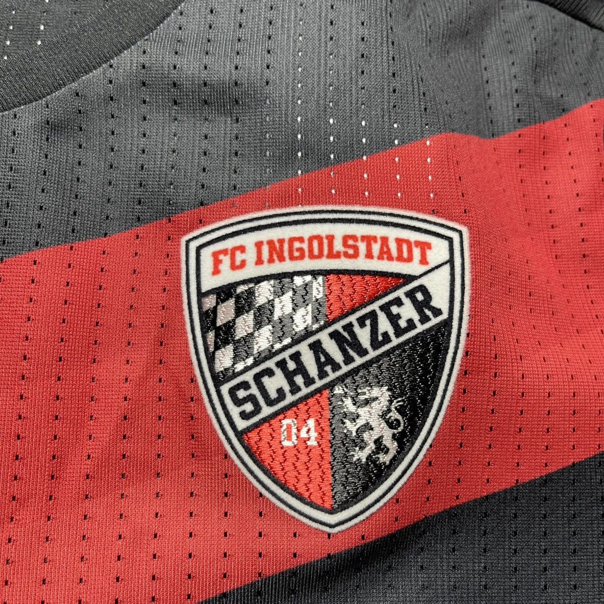 Adidas FC INGOLSTADT 04 ADIDAS FOOTBALL HOME JERSEY #10 PASCAL GROS Size US S / EU 44-46 / 1 - 4 Thumbnail