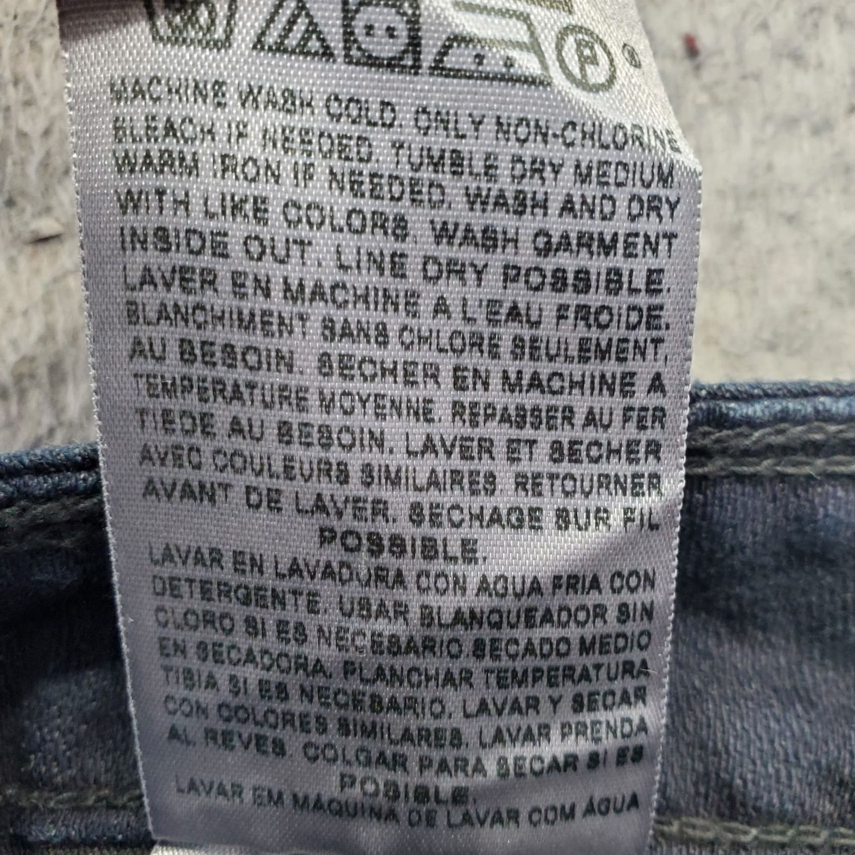 Levi's Levi's Womens 9 Blue Denim Dark Wash 5-Pocket Bermuda Shorts Size 30" / US 8 / IT 44 - 7 Thumbnail