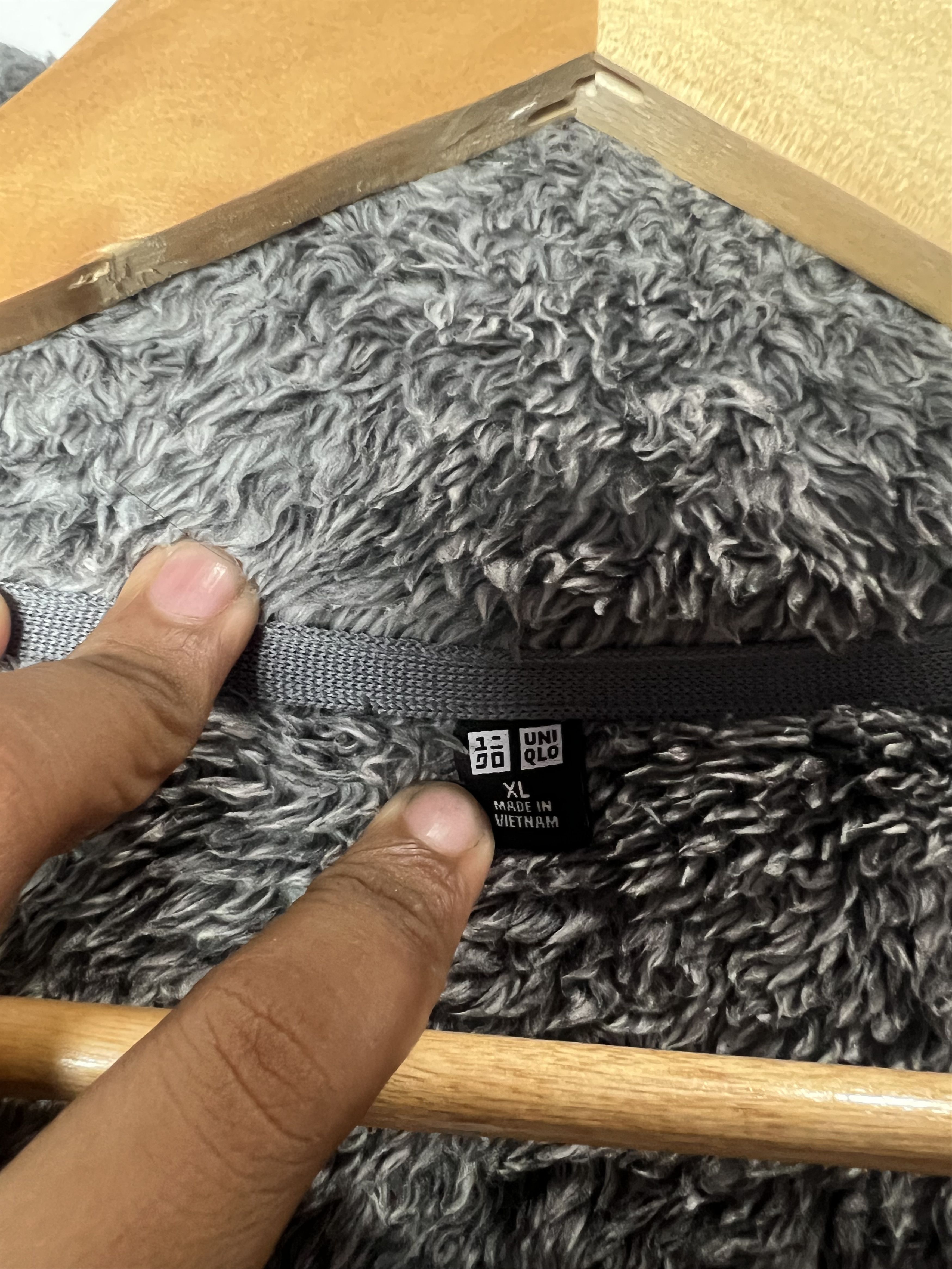 Uniqlo Uniqlo Fluffy Yarn Fleece Full Zip Jacket Size US XL / EU 56 / 4 - 9 Thumbnail