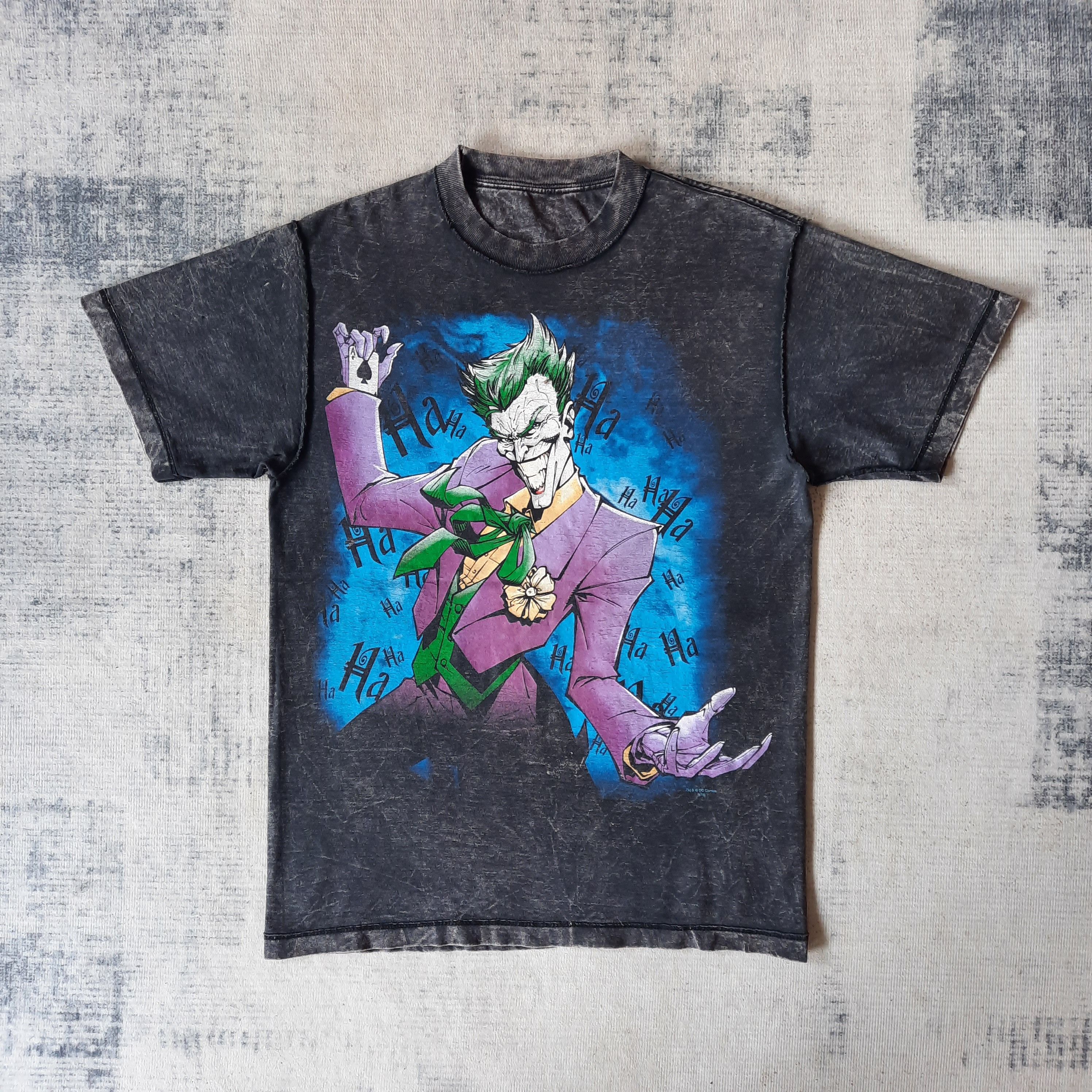 DC Comics 💥 Vintage dc comic batman vs joker reversible tshirt Size US M / EU 48-50 / 2 - 6 Thumbnail