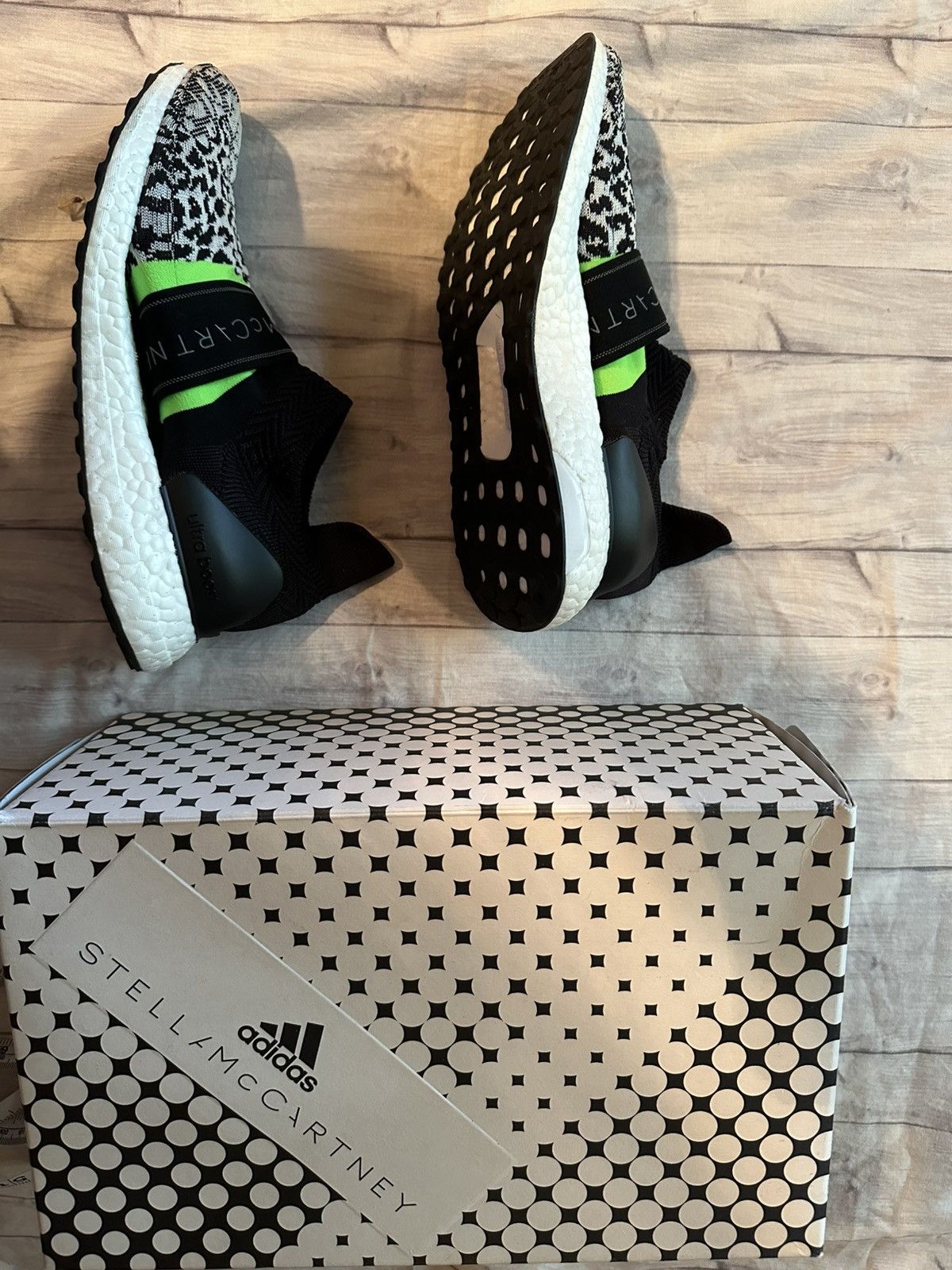 Stella McCartney Adidas Stella McCartney Ultra BOOST 6.5 Black G28336 Size US 6.5 / IT 36.5 - 10 Thumbnail