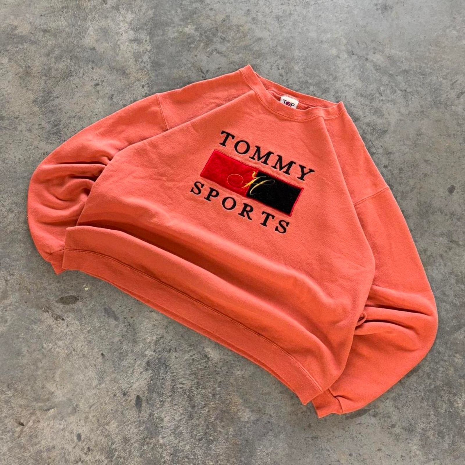 Tommy Hilfiger × Tommy Jeans × Vintage Vintage 90s Tommy Sports Embroidered Crewneck Sweatshirt Size US L / EU 52-54 / 3 - 1 Thumbnail