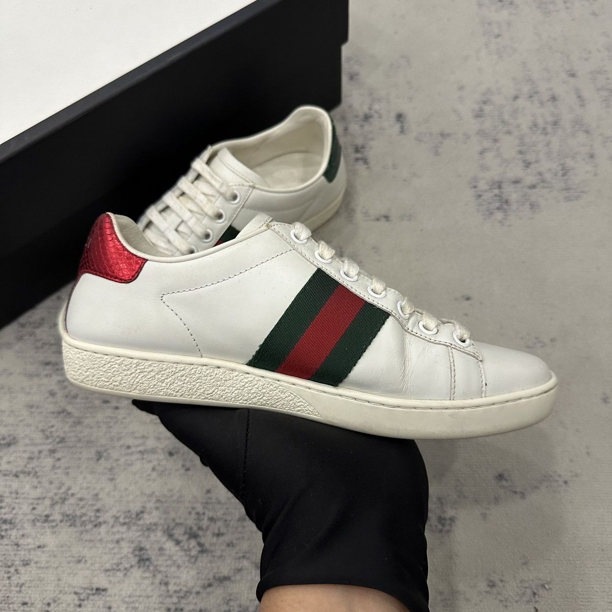 Gucci Gucci Ace Bee Size US 5 / IT 35 - 3 Thumbnail