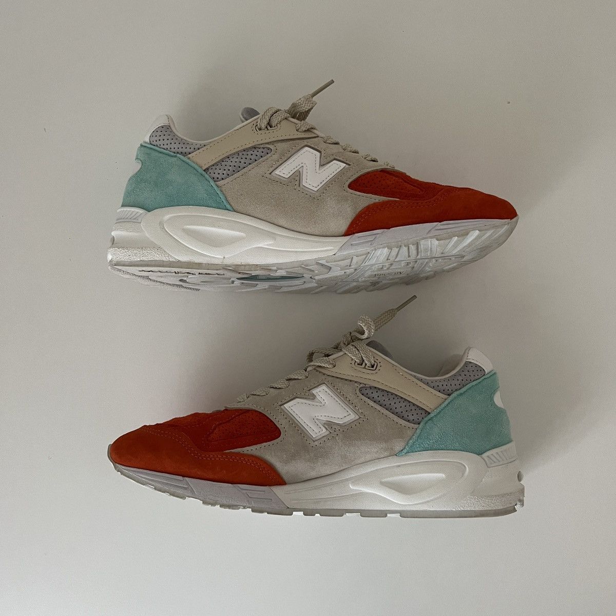 Kith Kith x New Balance 990v2 «Cyclade» Size US 10.5 / EU 43-44 - 3 Thumbnail