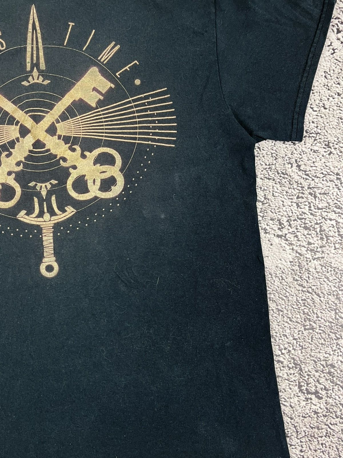 Band Tees Vintage Y2K Believe Its Time Band Tee Logo Faded Size M Size US M / EU 48-50 / 2 - 5 Thumbnail