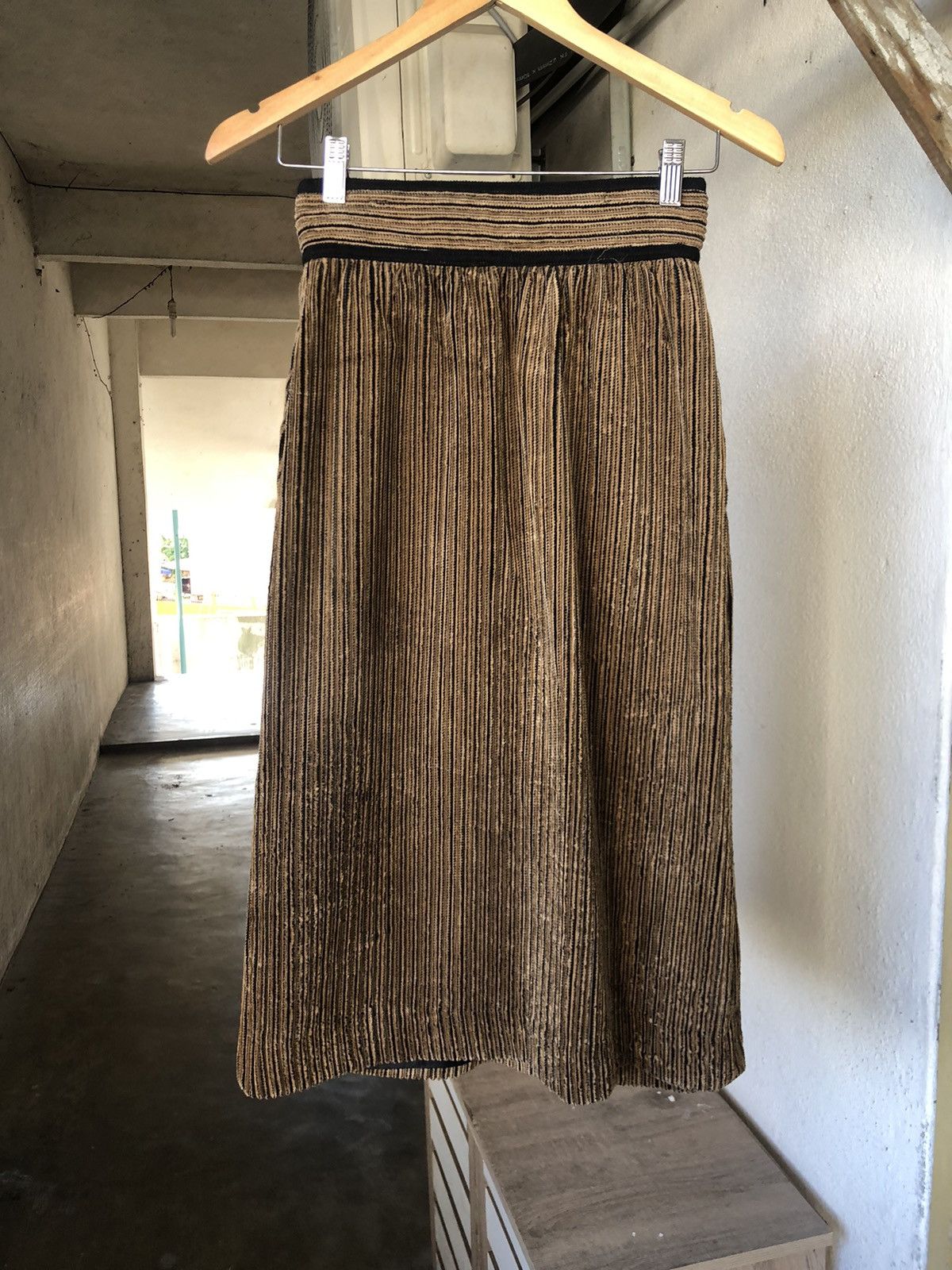 Yves Saint Laurent Rare❗️Vintage 90s Yves Saint Laurent Paris Corduroy Skirt Size 25" / US 0 / IT 36 - 2 Thumbnail