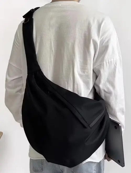 Japanese Brand Fashion y2k sling bag fanny pack hobo bag aesthetic Size ONE SIZE - 1 Thumbnail