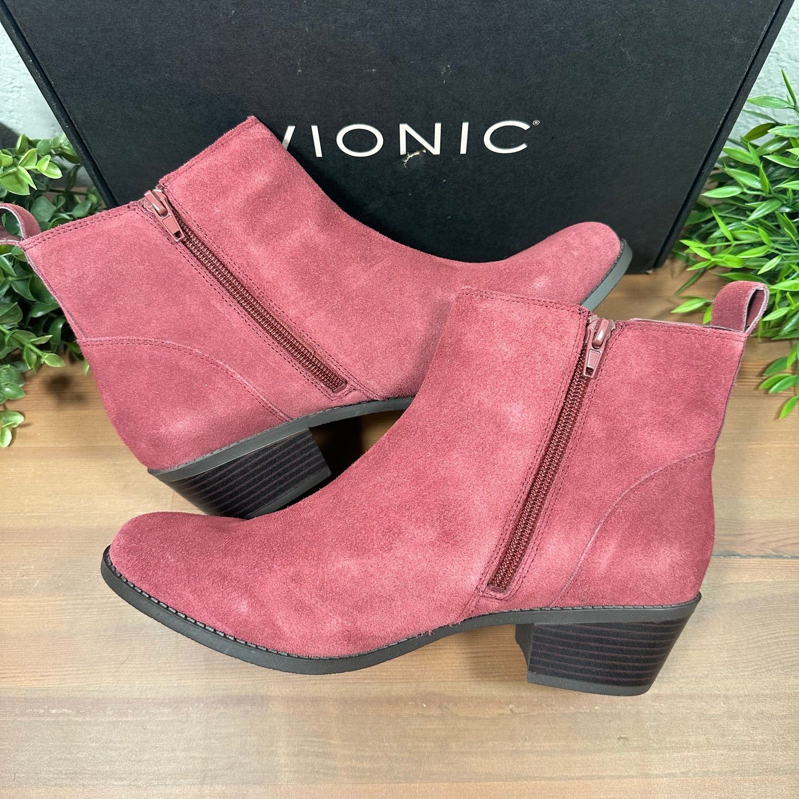 Vionic Vionic Roseland Water-Repellent Suede Ankle Boots Size 10 Size US 10 / IT 40 - 5 Thumbnail