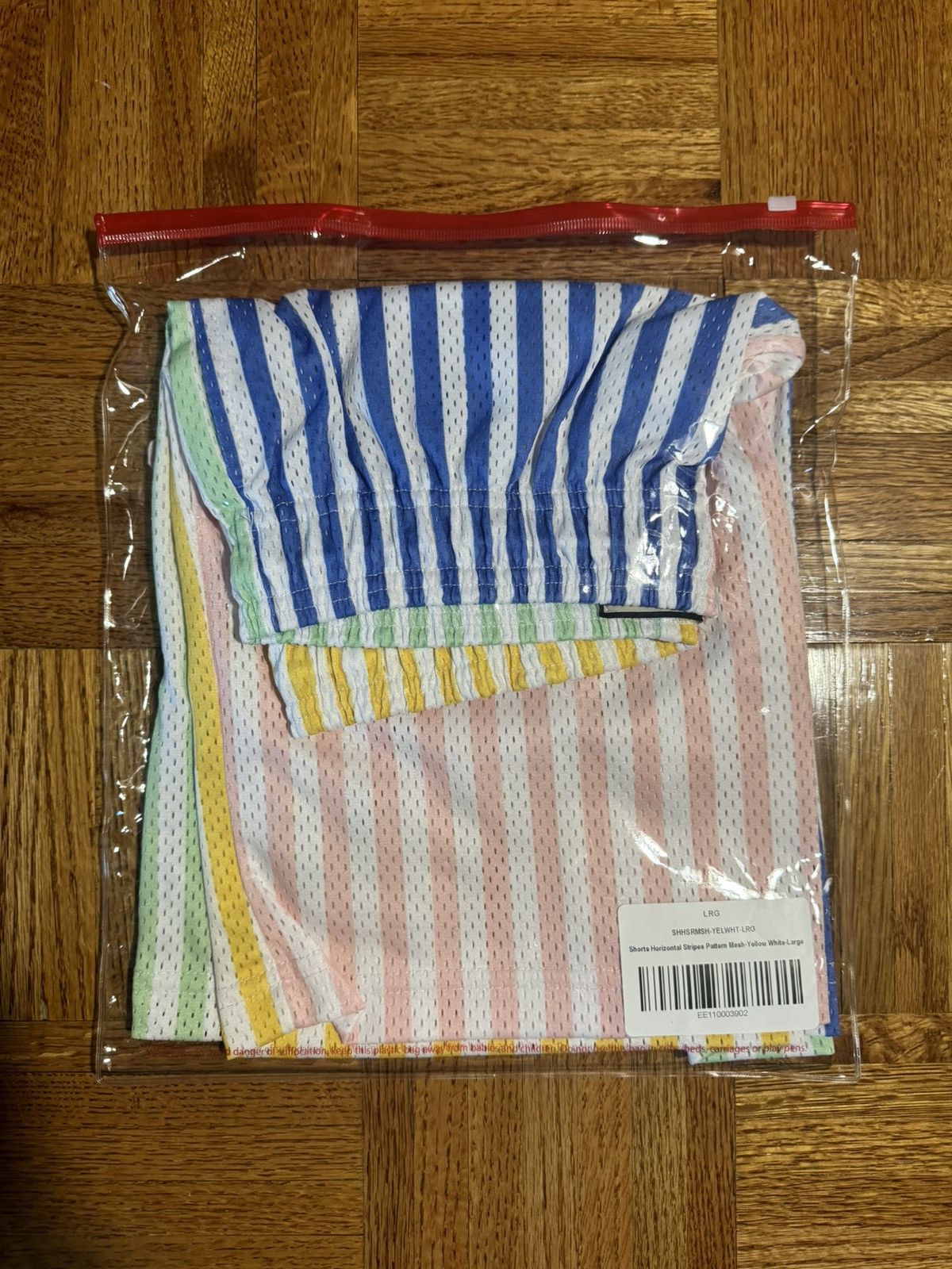 Eric Emanuel Eric Emanuel EE Shock Drop Shorts 7/11/24 Size US 32 / EU 48 - 2 Thumbnail
