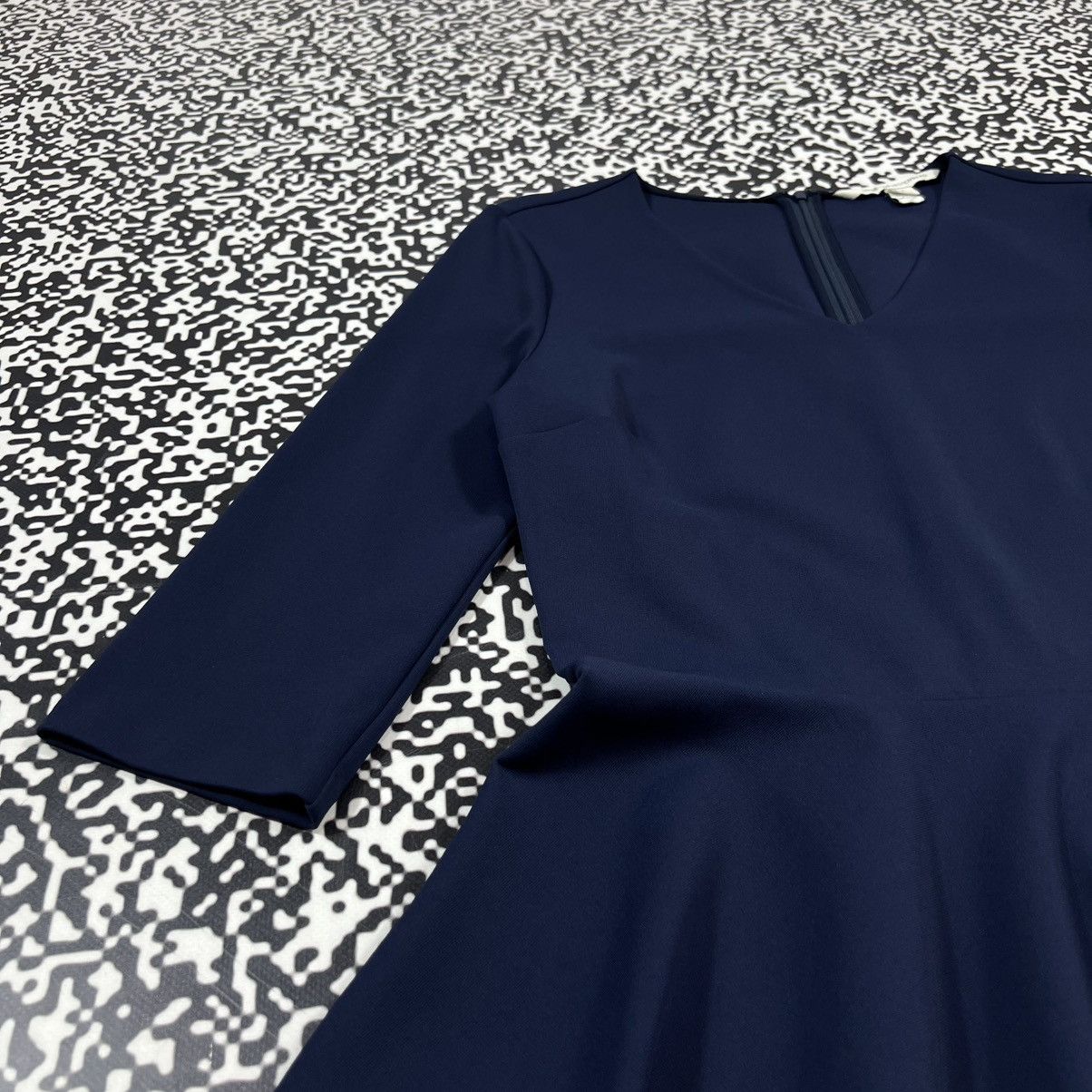 Diane von Furstenberg Diane Von Furstenberg Nylon Flared Mini Dress Luxury Style Size M / US 6-8 / IT 42-44 - 7 Thumbnail