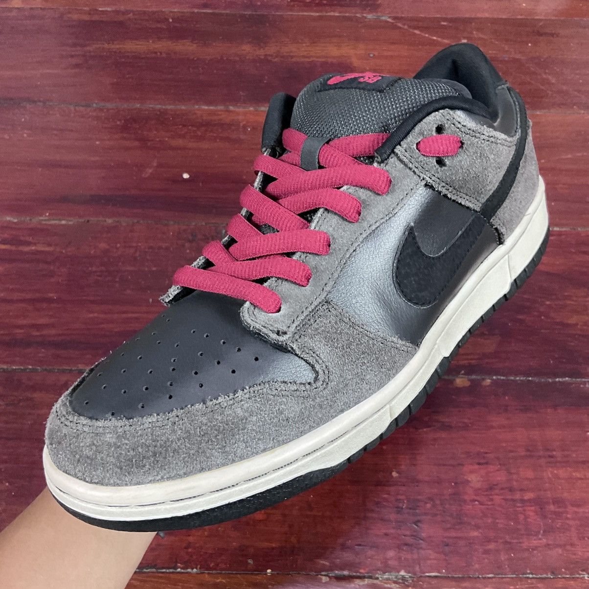 Nike SB Dunk Low Dark Charcoal Black 2010 Size US 8.5 / EU 41-42 - 7 Thumbnail
