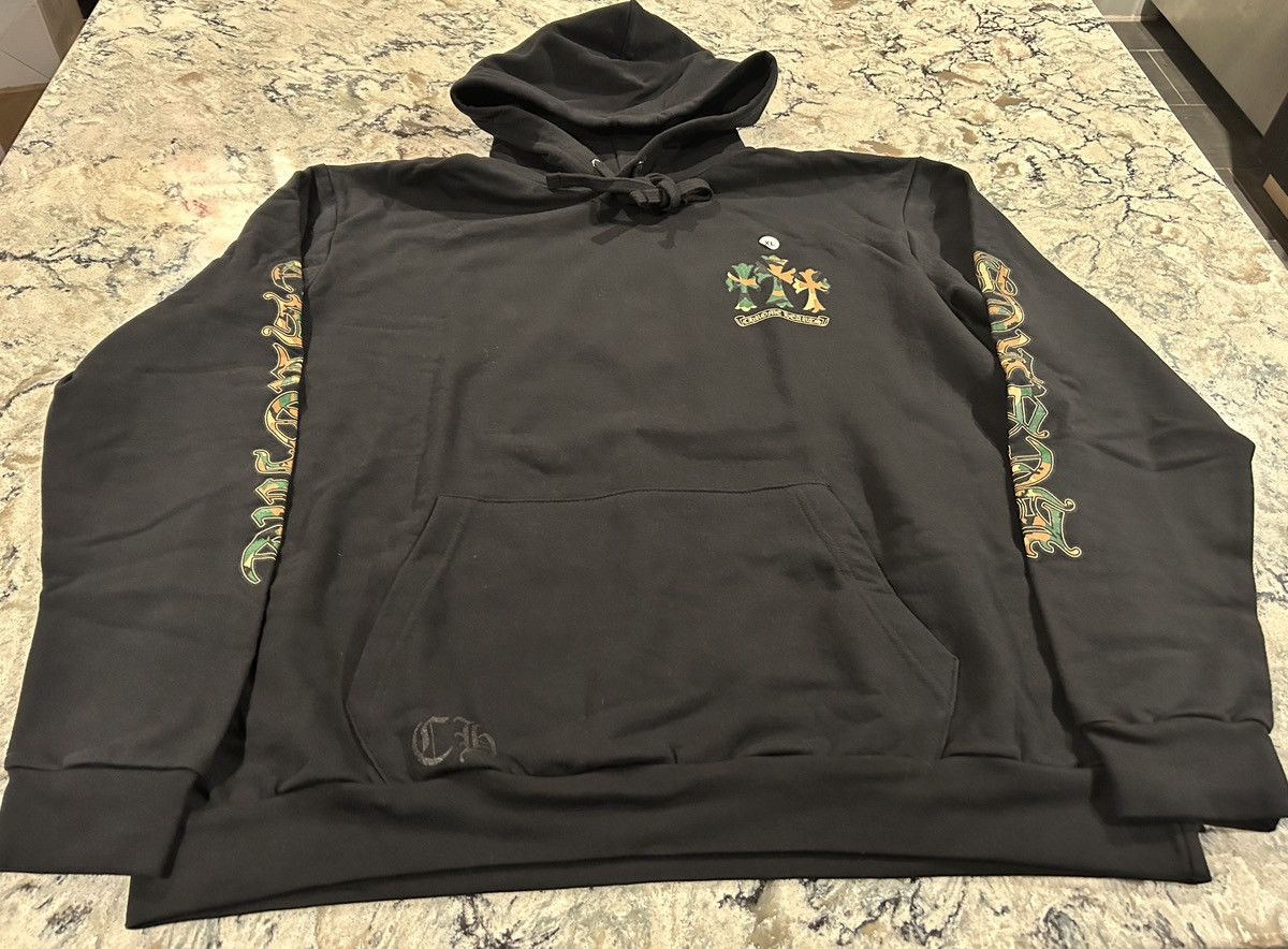 image of Chrome Hearts Camo Horseshoe Pullover Hoodie XL New in Black, Men's