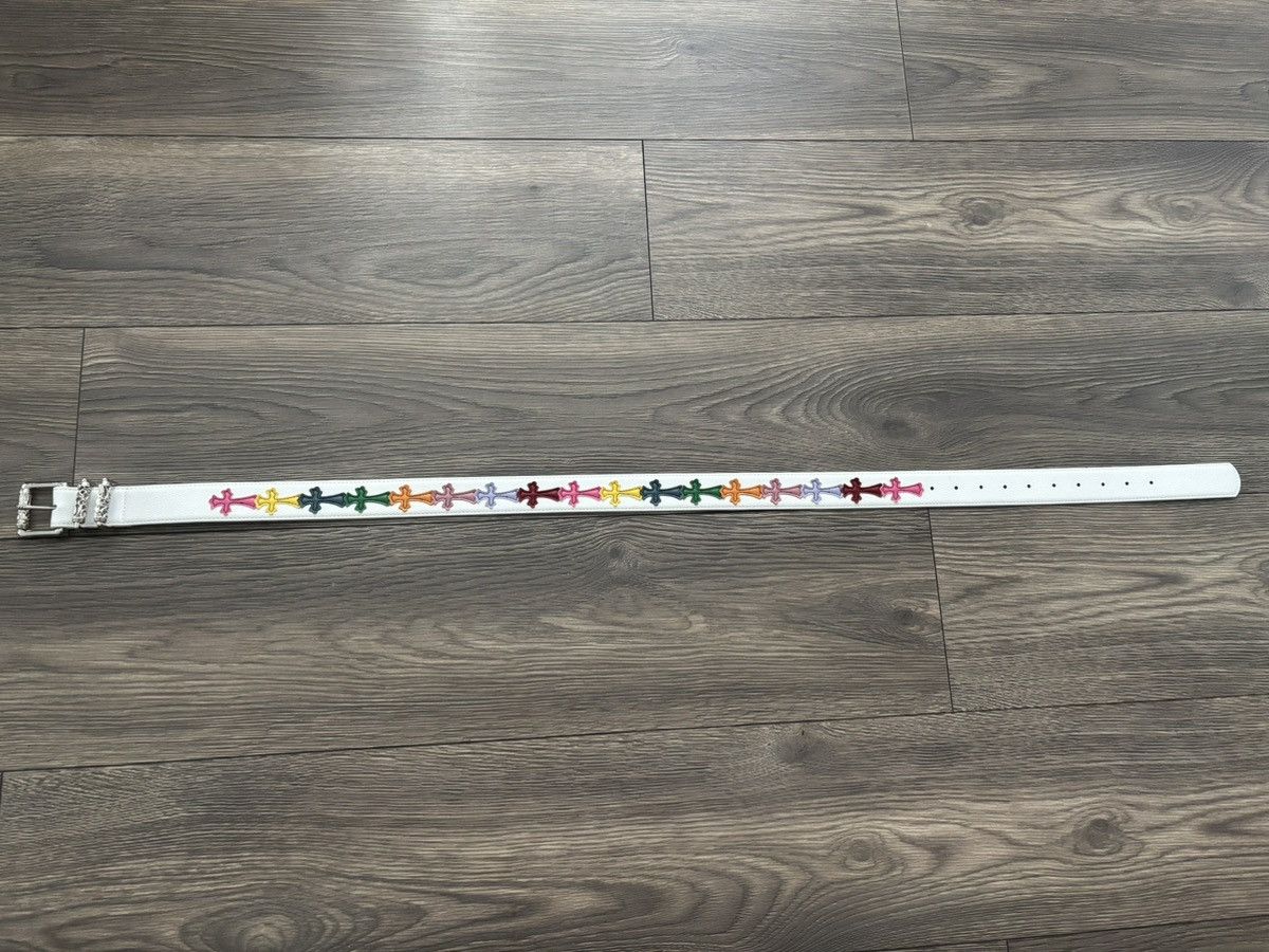 Other Nice white belt with beautiful multi-colored crosses on it Size 34 - 2 Thumbnail