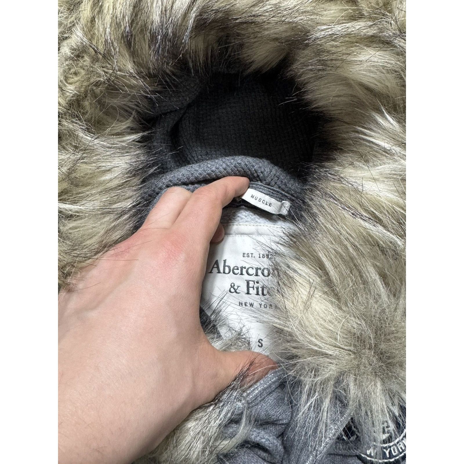 Abercrombie & Fitch Y2K Vintage Abercrombie Fitch Full Fur Hoodie Ifsixwasnine Size US S / EU 44-46 / 1 - 5 Thumbnail