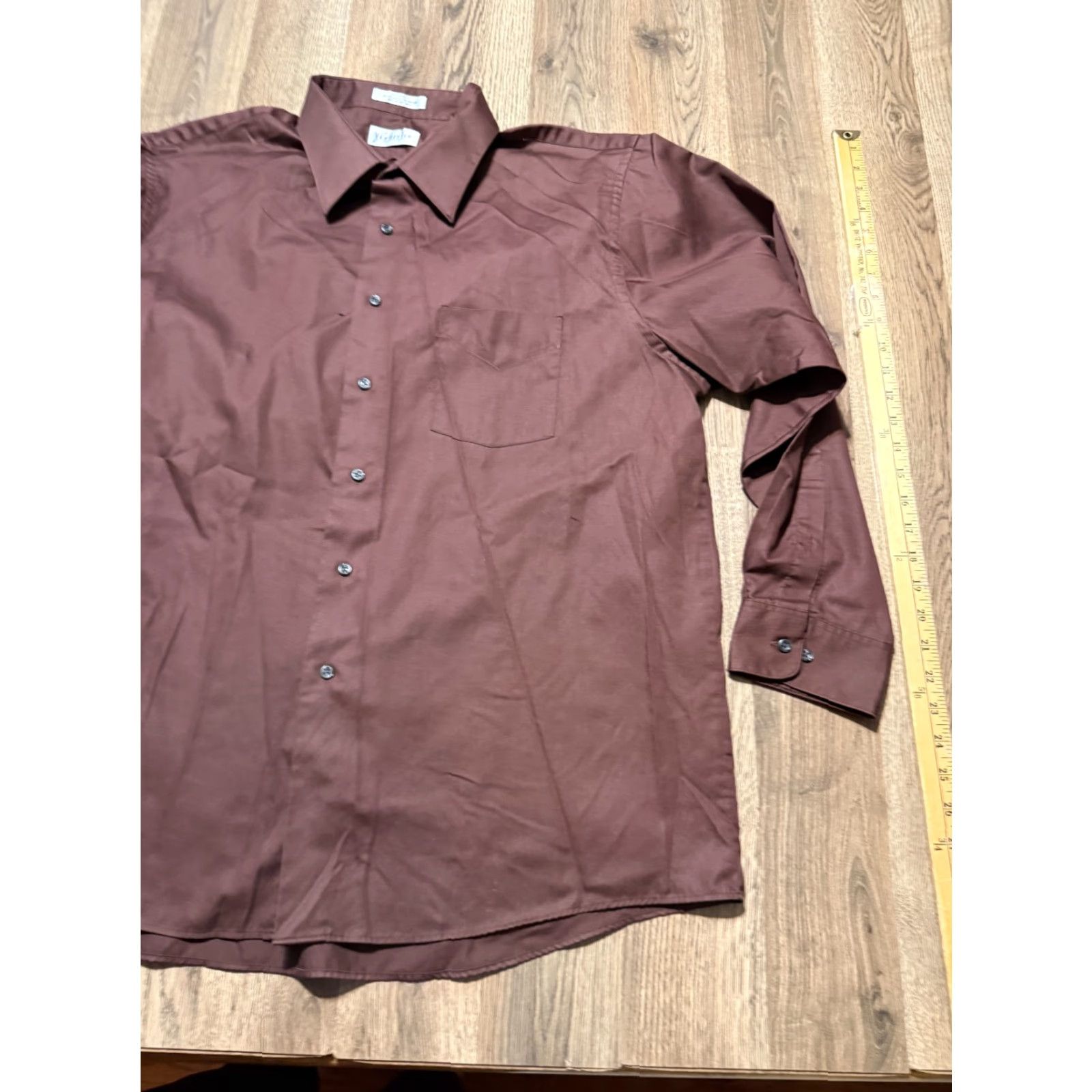 Van Heusen Van Heusen Shirt Men's Size 34/35 Brown Long Sleeve Button Up Silk Sateen Size US L / EU 52-54 / 3 - 4 Thumbnail