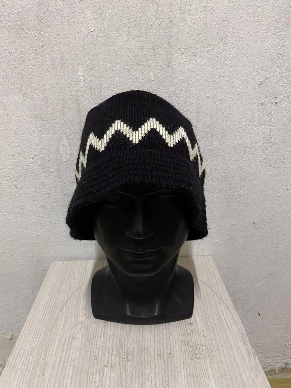 Japanese Brand Japanese Brand Rare Design Bucket Hat Size ONE SIZE - 3 Thumbnail