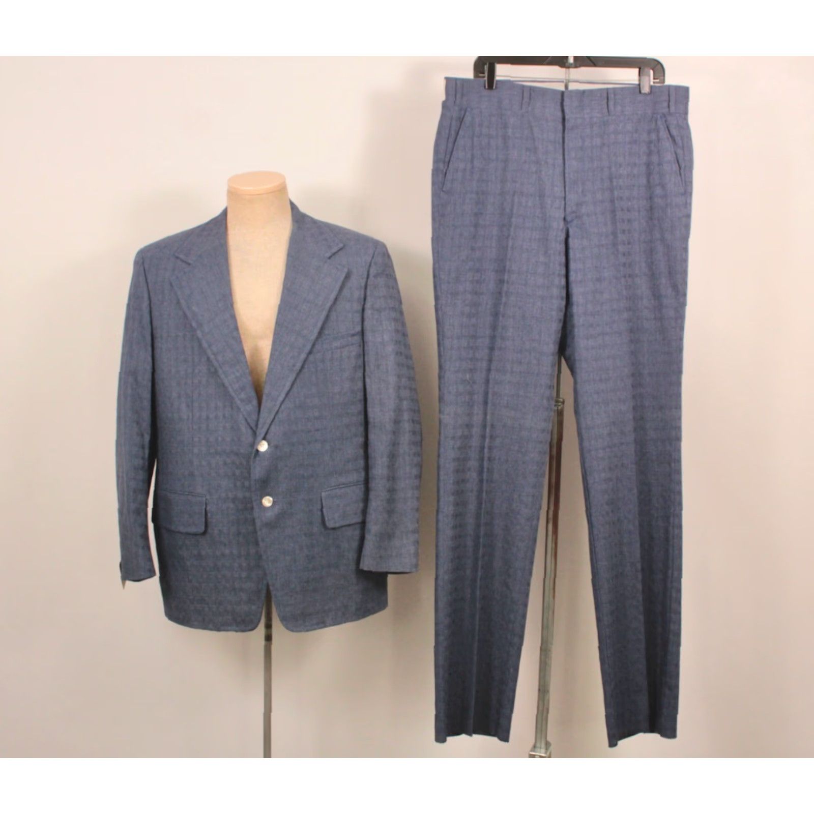 Vintage VINTAGE Haspel Leisure Suit Blue 70s 2 PC Mens Sz 43W38 Polyester Cotton 1970s Disco Size 46R - 2 Thumbnail