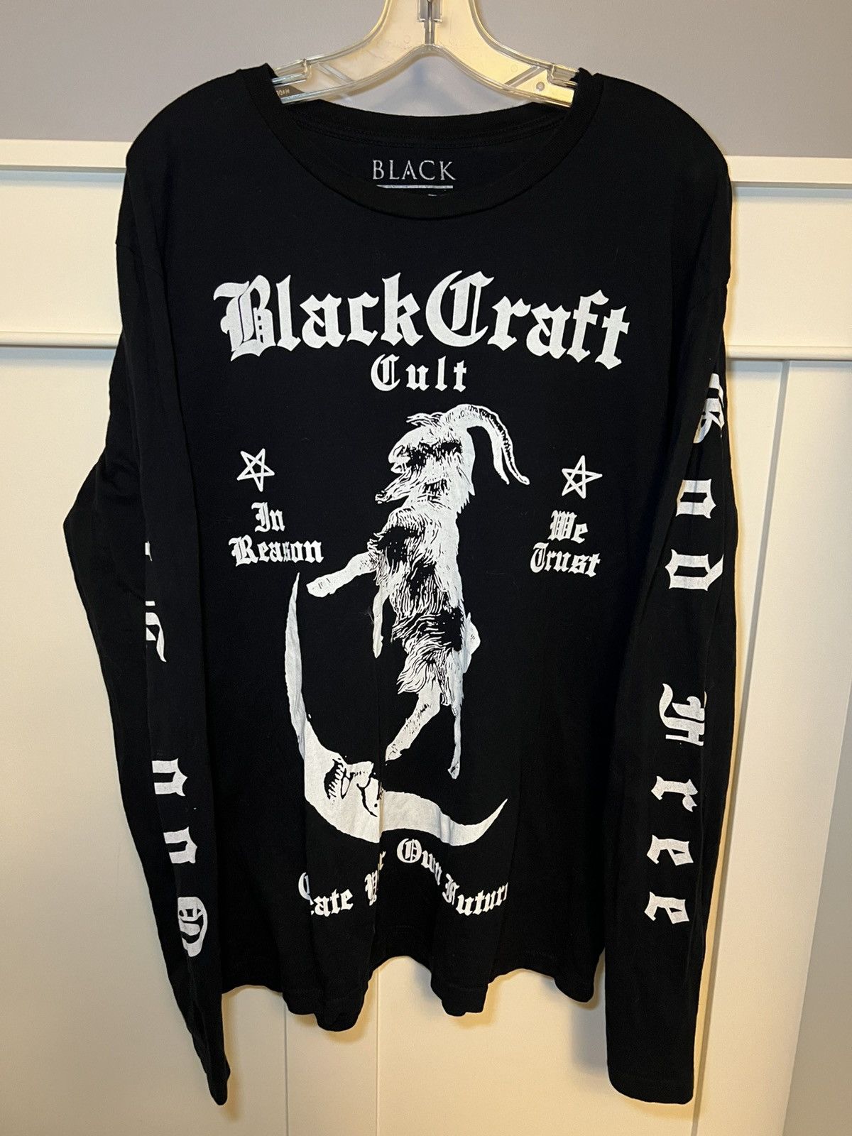 Vintage Vintage Black Craft cult goat moon aop longsleeve shirt Size US XL / EU 56 / 4 - 1 Thumbnail