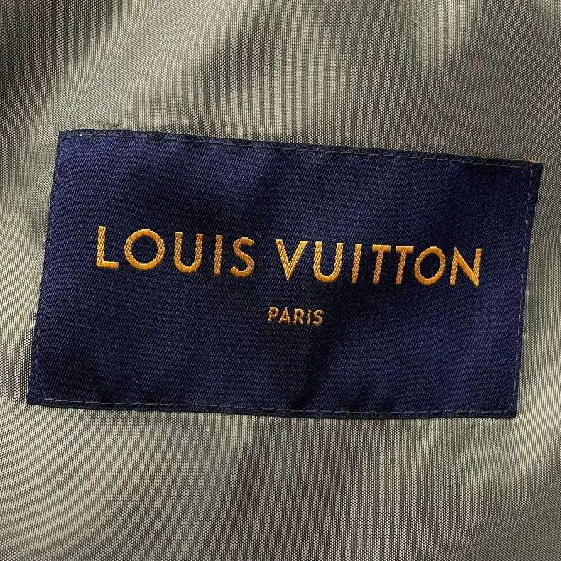 Louis Vuitton Louis Vuitton Reversible jacket with green full print and p Size US S / EU 44-46 / 1 - 6 Thumbnail