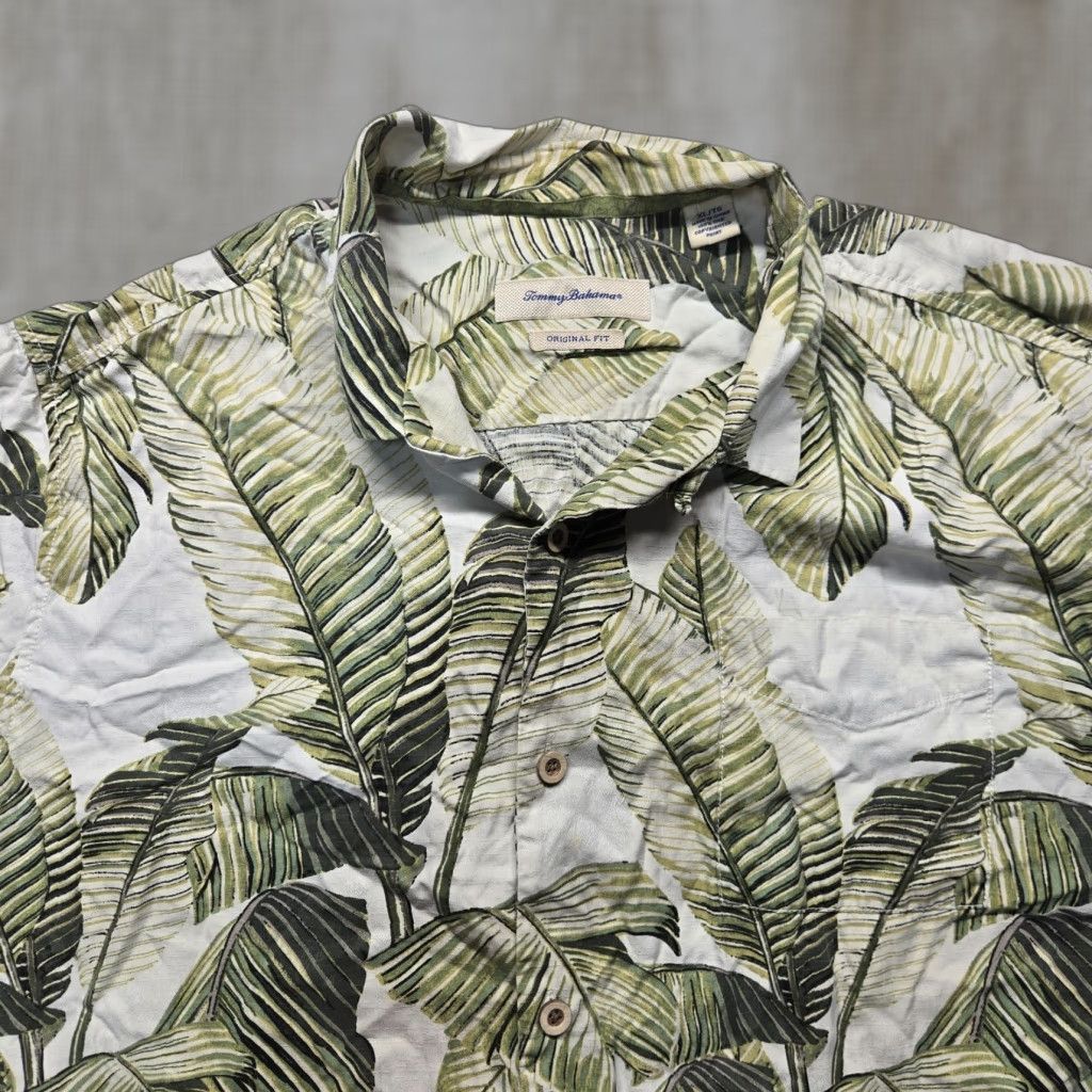 Tommy Bahama VINTAGE Tommy Bahama Shirt Men’s XL Short Sleeve Hawaiian Button-Up Woven Silk Beige Floral Summer Size US XL / EU 56 / 4 - 1 Thumbnail