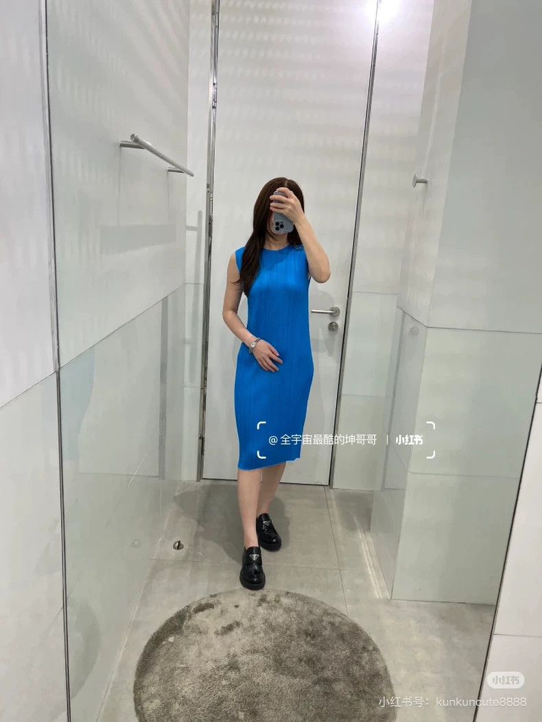 Issey Miyake Issey Miyake size:3 Blue dress Size M / US 6-8 / IT 42-44 - 7 Thumbnail
