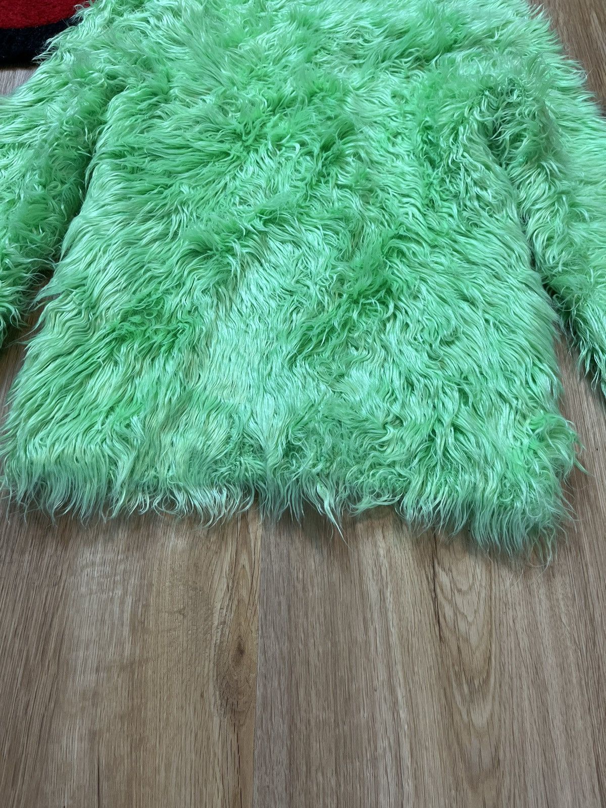 Balenciaga Balenciaga Faux Fur Sweater AW18 Size US M / EU 48-50 / 2 - 7 Thumbnail