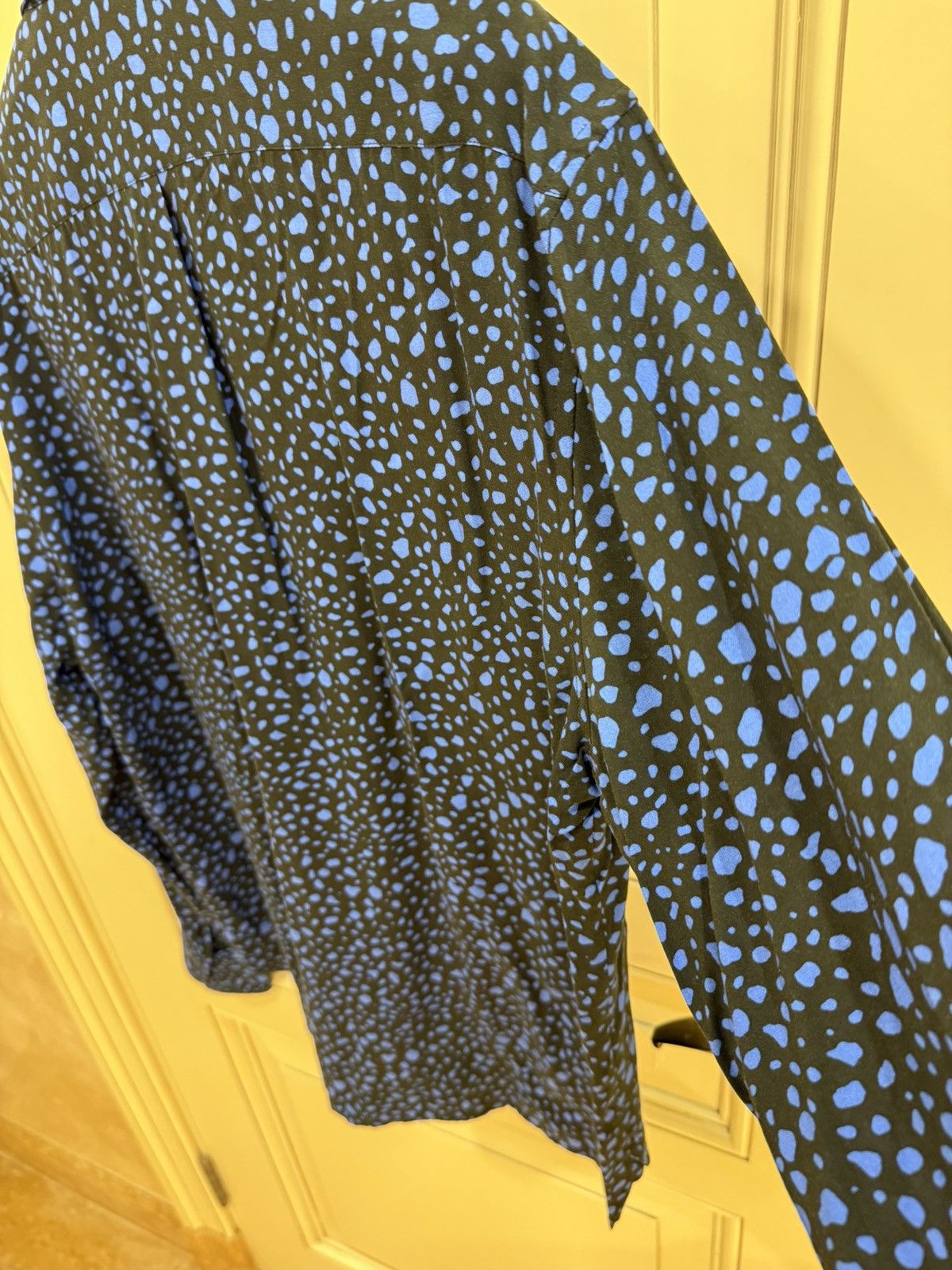 Saint Laurent Paris Black and blue leopard print collar size40 Size US M / EU 48-50 / 2 - 14 Thumbnail
