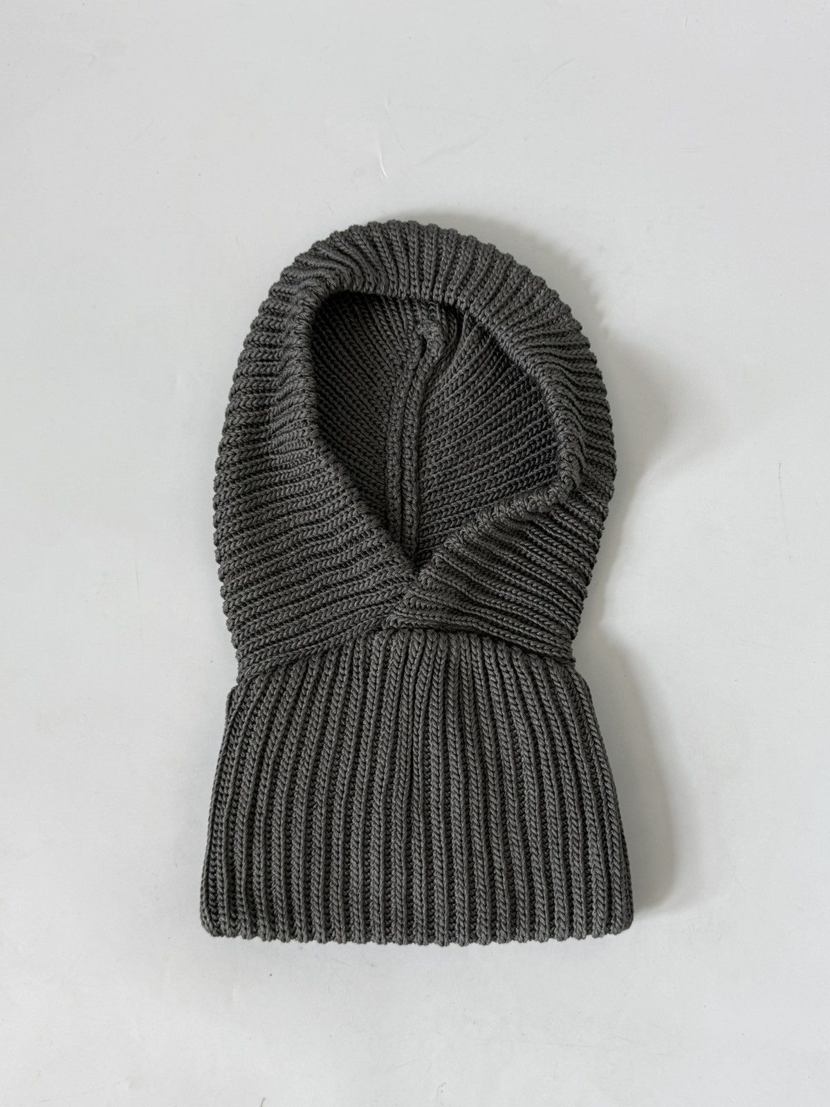 Yves Saint Laurent Yves Saint Laurent Rive Gauche by Tom Ford Gray Hood Scarf Size ONE SIZE - 1 Thumbnail