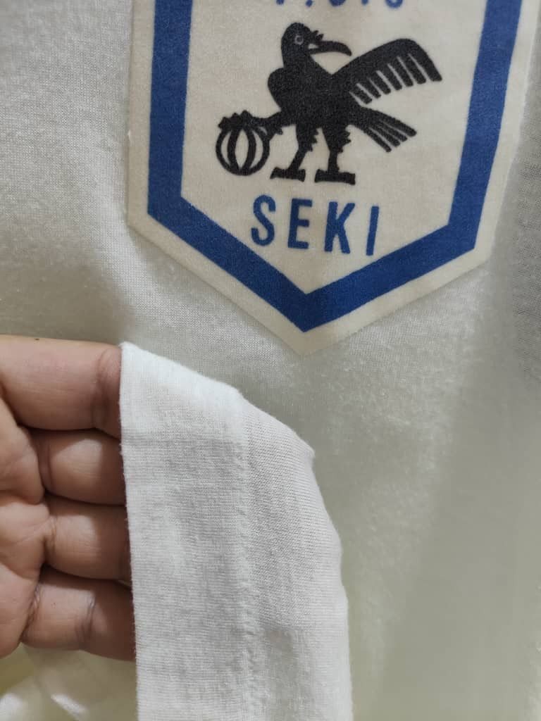 Asics vintage MAKOTO HASEBE JAPAN soccer magoroku f.s.s seki Size US M / EU 48-50 / 2 - 6 Thumbnail