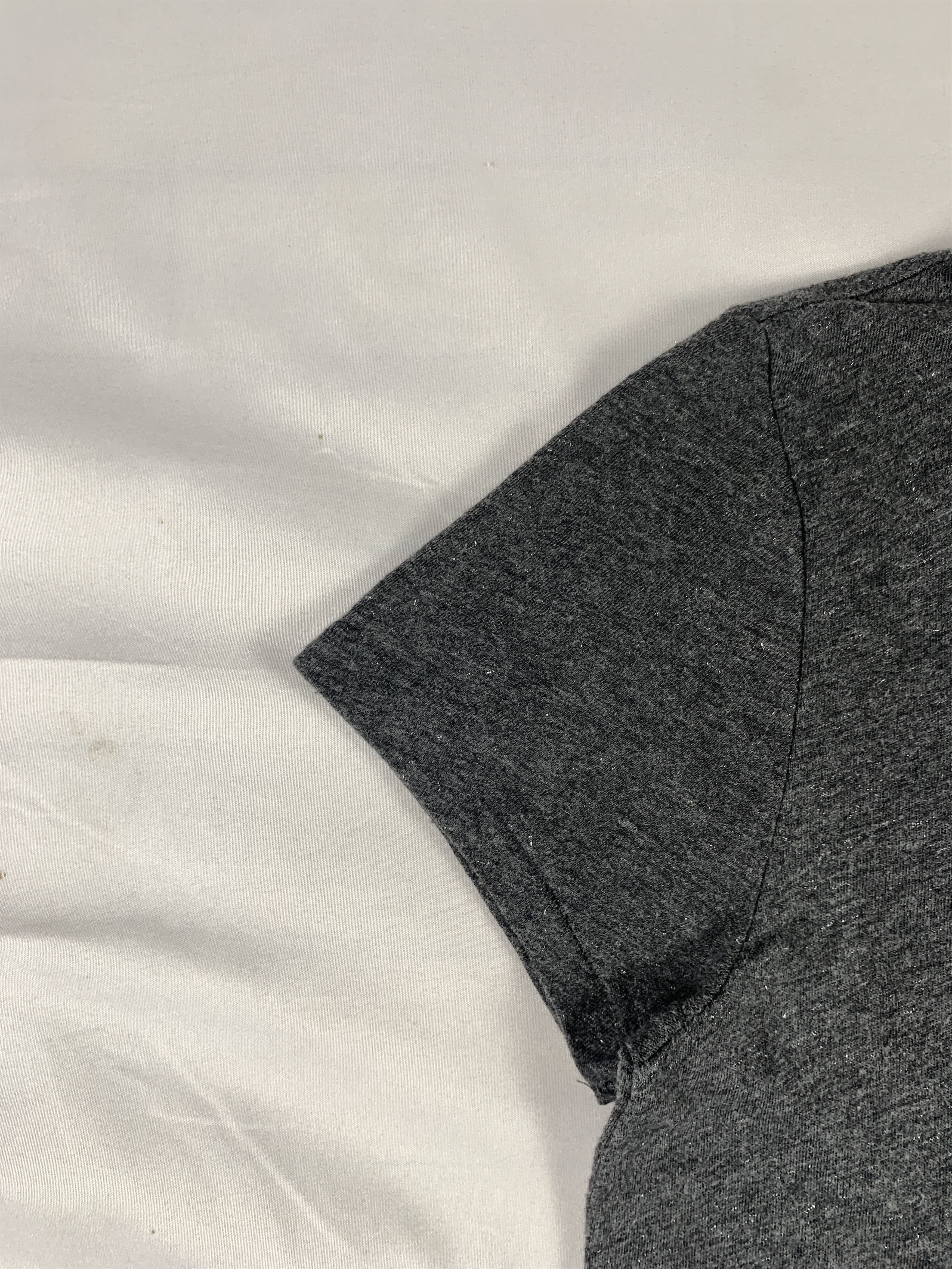 Abercrombie & Fitch Abercrombie & Fitch Gray Glitter Beady Tee (S) Size S / US 4 / IT 40 - 5 Thumbnail