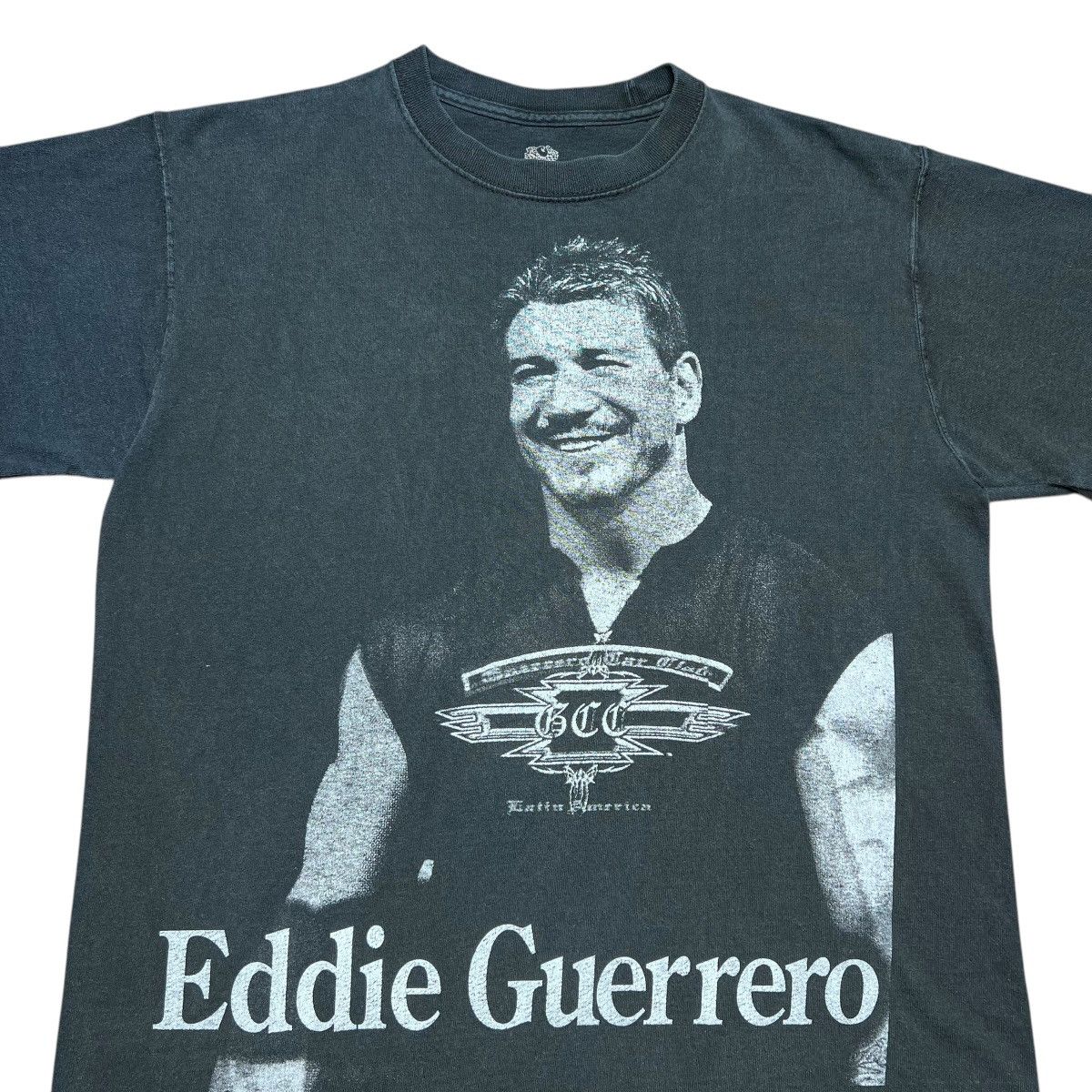 WWE Vintage 2000s WWE Eddie Guerrero Memorial Wrestling T-Shirt Size US M / EU 48-50 / 2 - 4 Thumbnail
