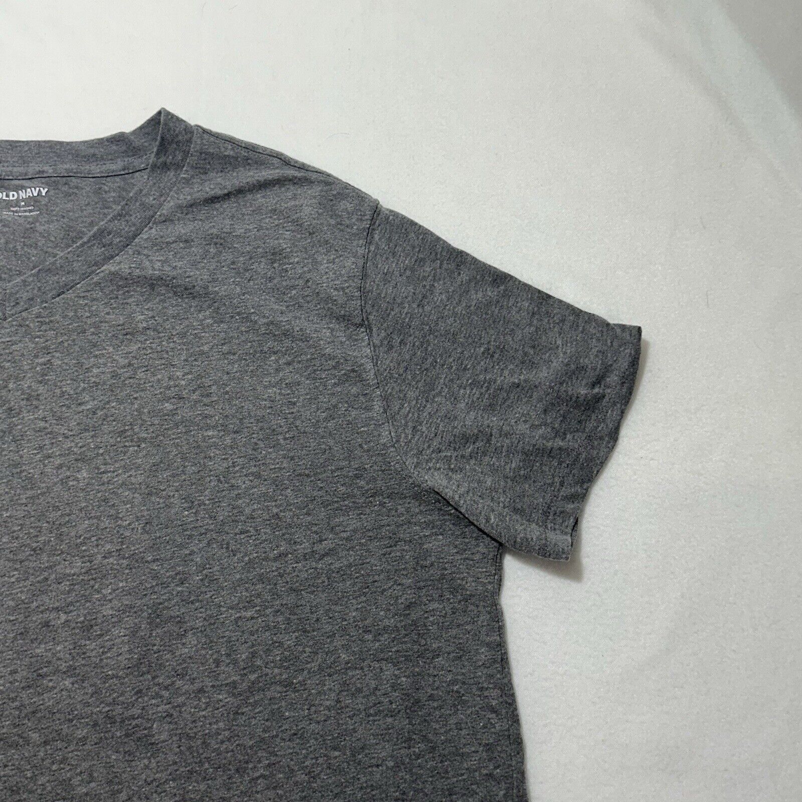 Old Navy Old Navy Medium Soft Washed Charcoal Gray V-Neck T Shirt Size US M / EU 48-50 / 2 - 4 Thumbnail