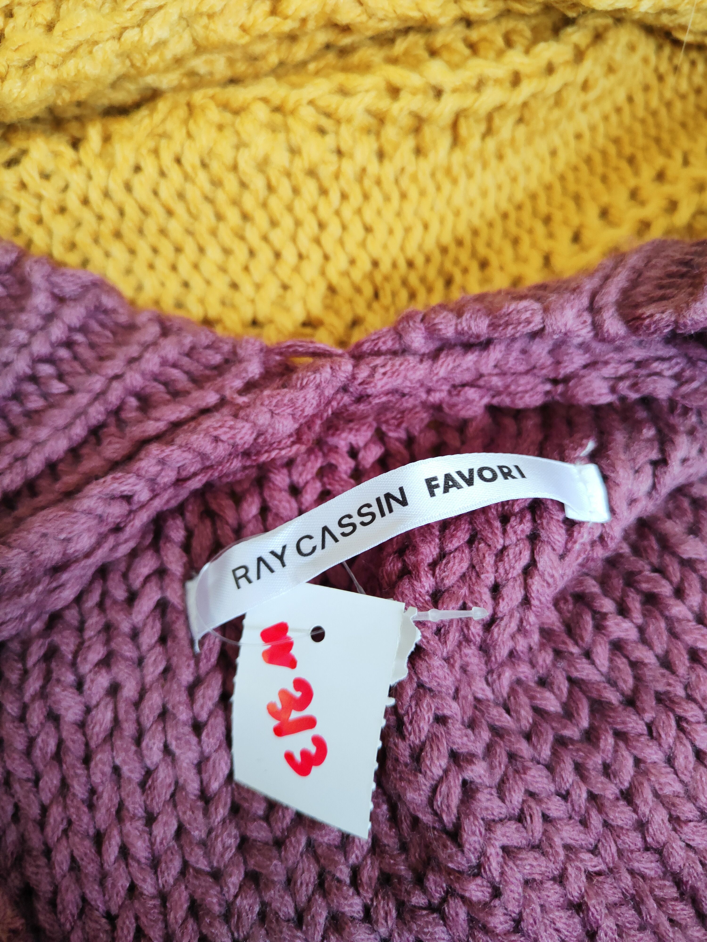 Japanese Brand Ray Cassin Favori Magenta cable Knitwear Cardigan #W313 Size L / US 10 / IT 46 - 11 Thumbnail