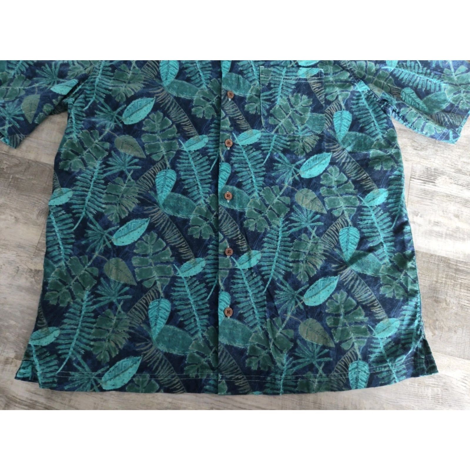 Vintage VINTAGE L.L. BEAN Mens Shirt Short Sleeve Cotton Floral Tropical Leaves Fern Blue Summer Casual Size US M / EU 48-50 / 2 - 5 Thumbnail